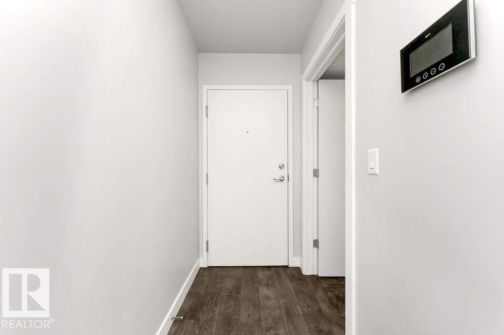 204 10126 144 Street, Edmonton, AB
