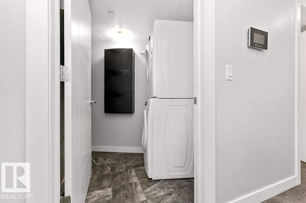 204 10126 144 Street, Edmonton, AB