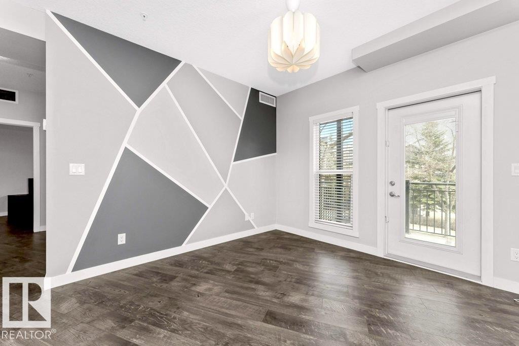 204 10126 144 Street, Edmonton, AB