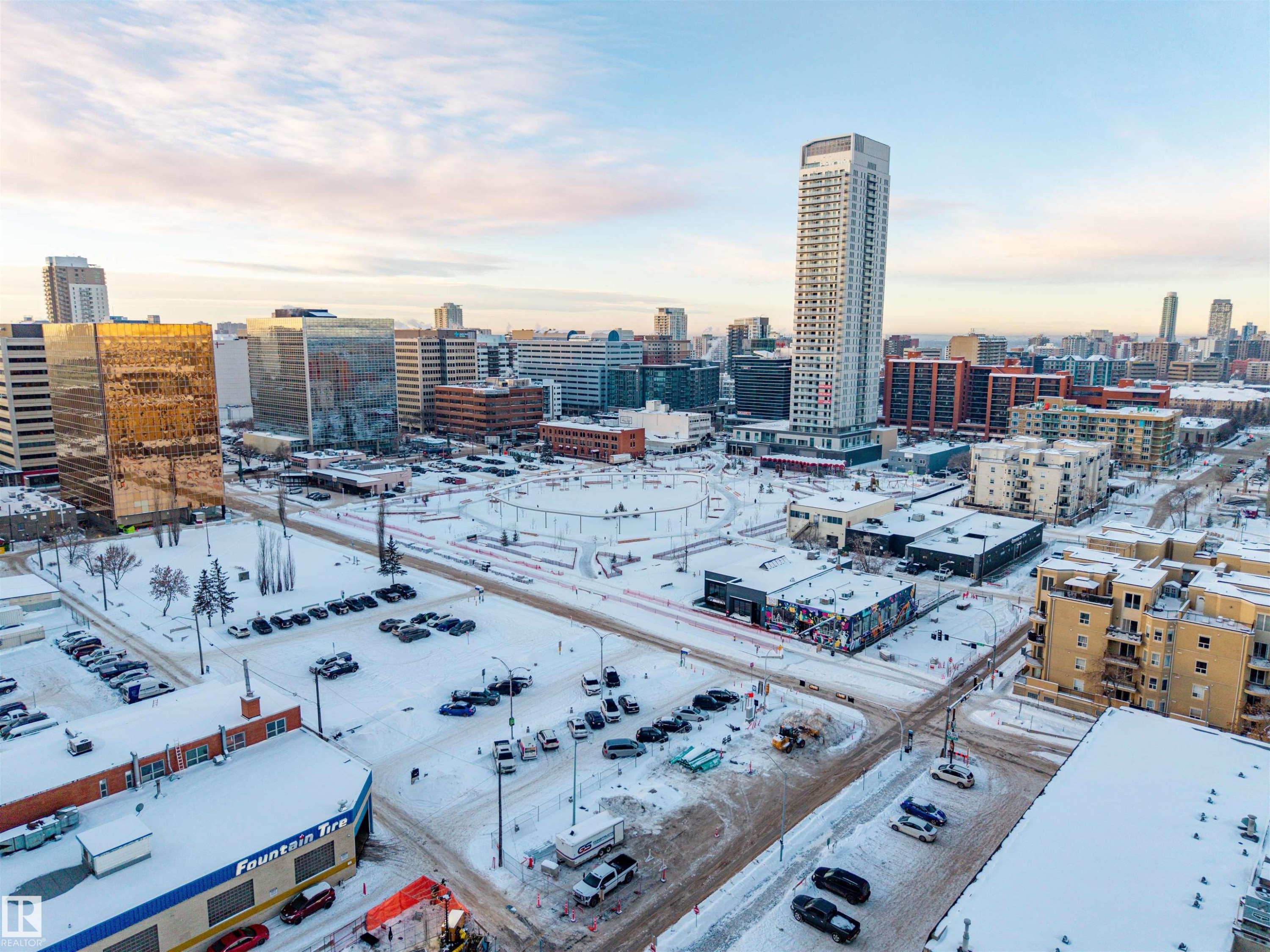 303 10179 105 Street, Edmonton, AB