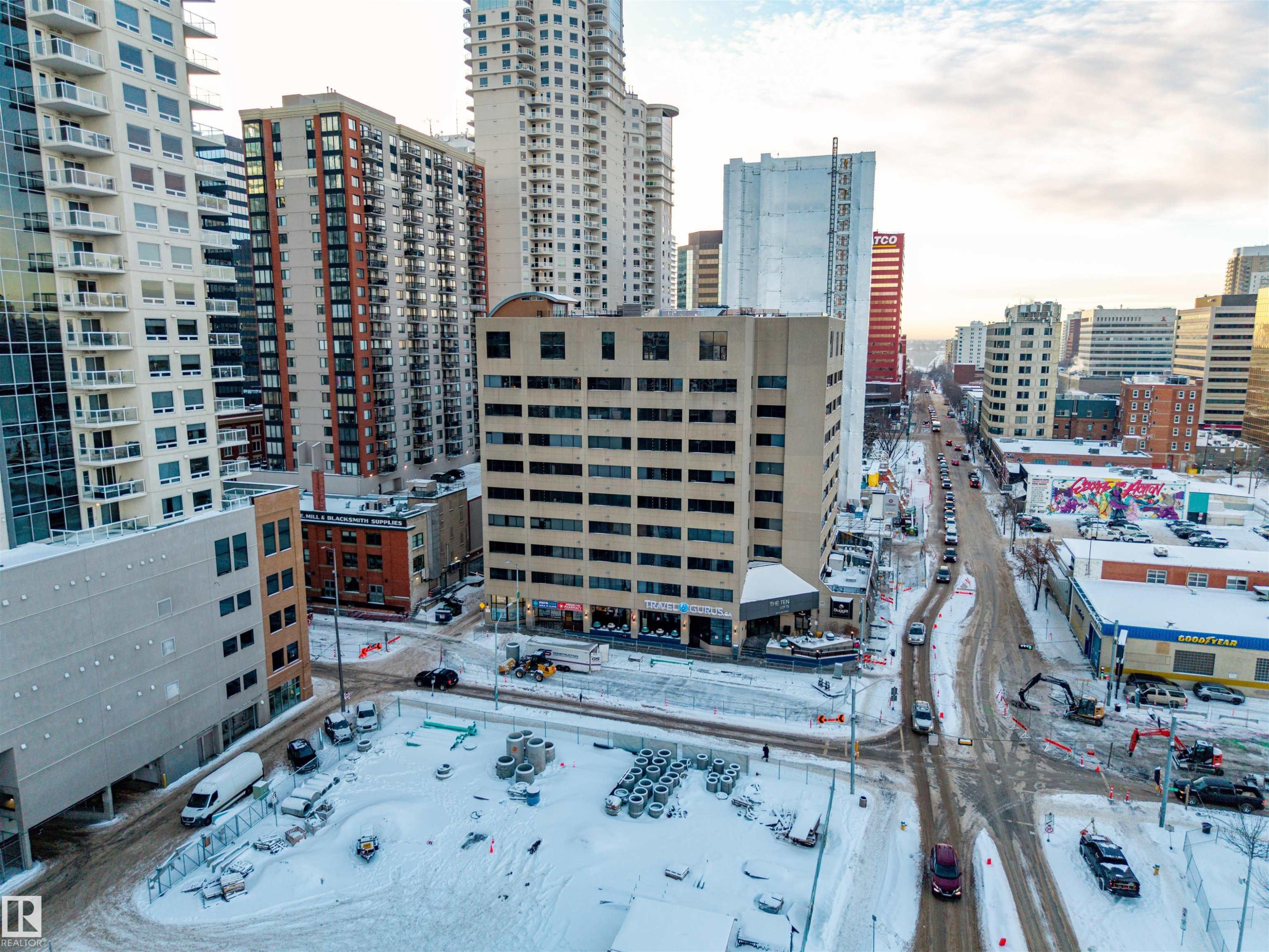 303 10179 105 Street, Edmonton, AB