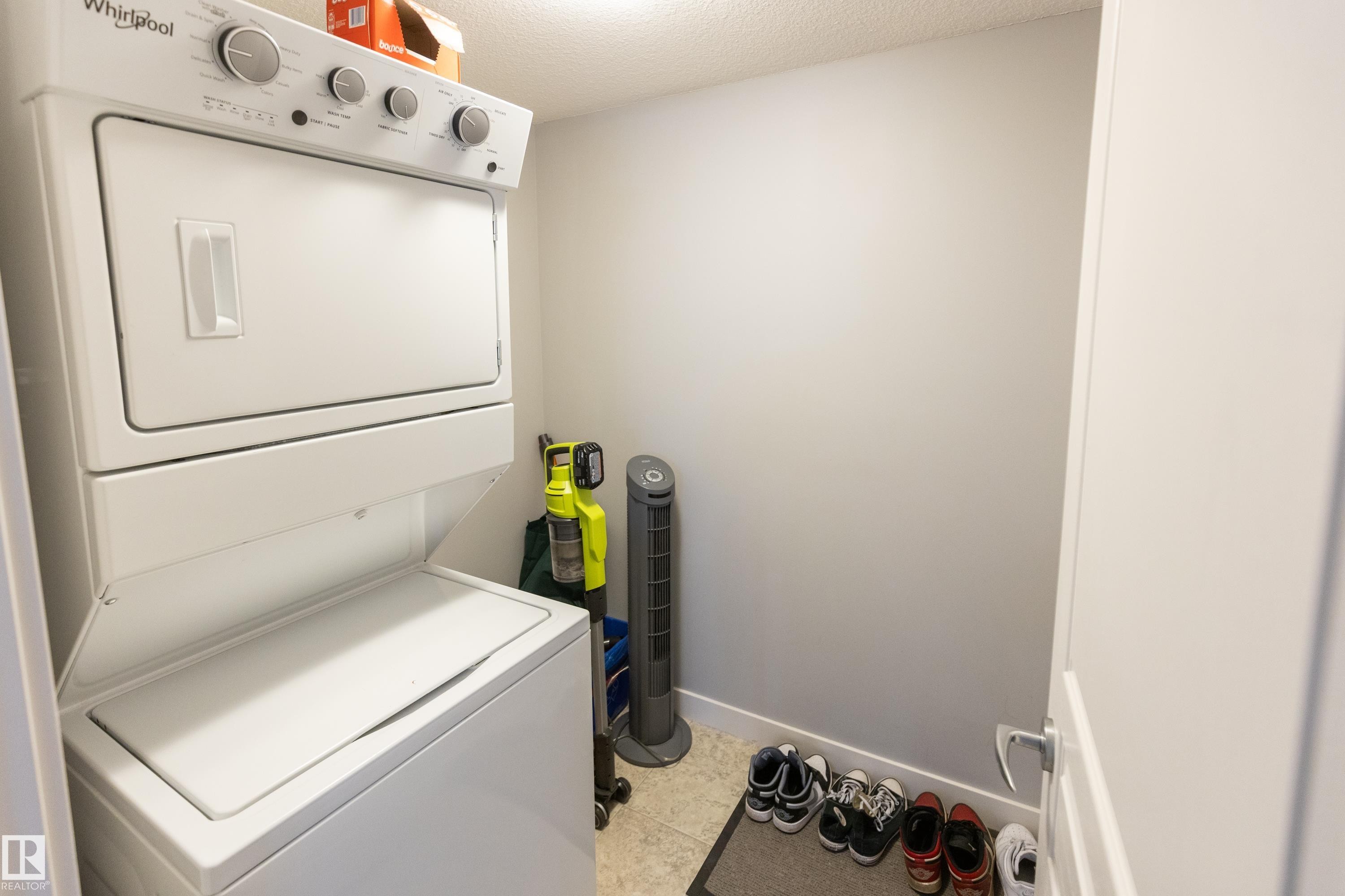 107 3670 139 Avenue, Edmonton, AB - Indoor Photo Showing Laundry Room