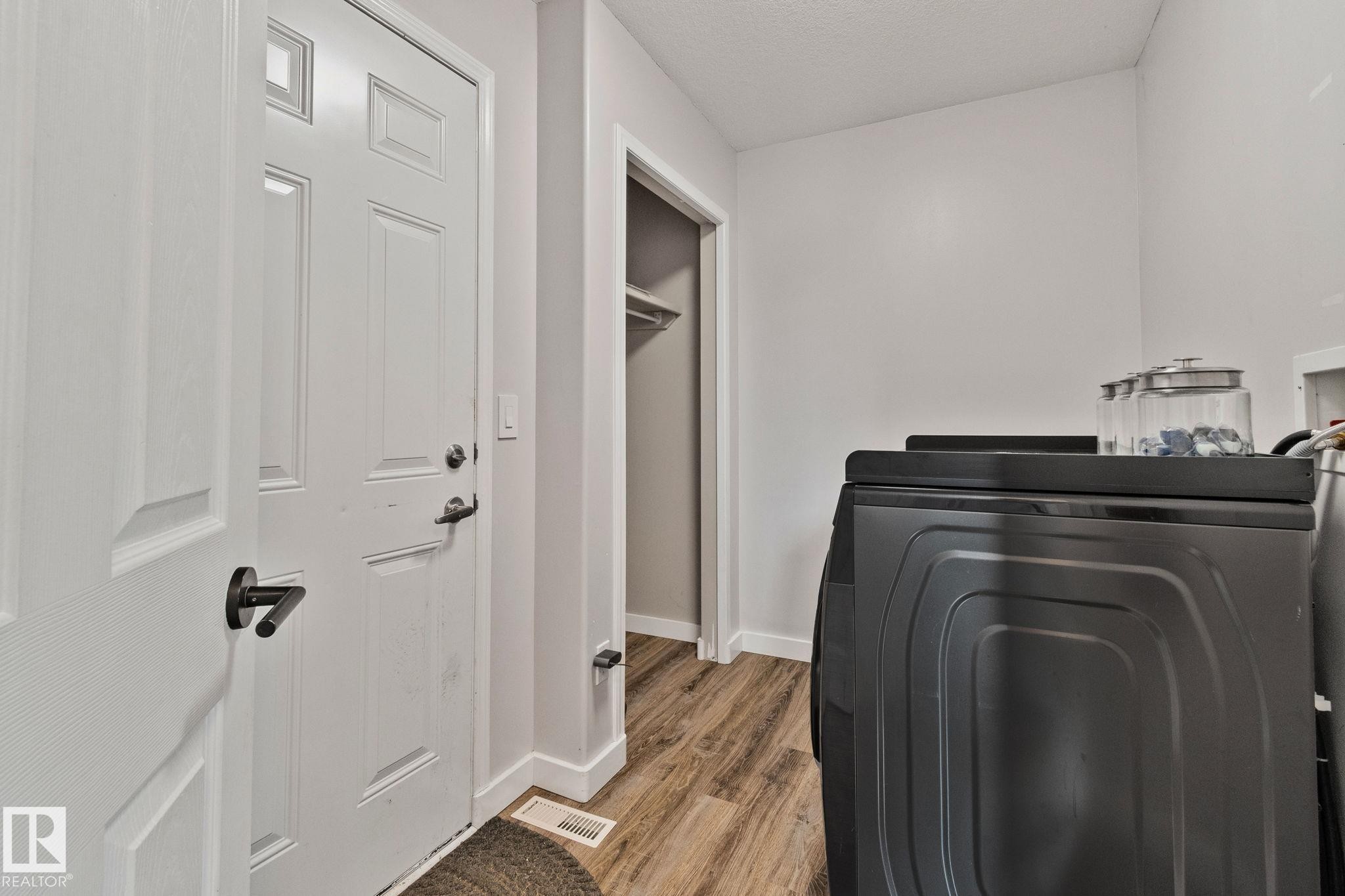 3711 161 Avenue, Edmonton, AB - Indoor Photo Showing Laundry Room
