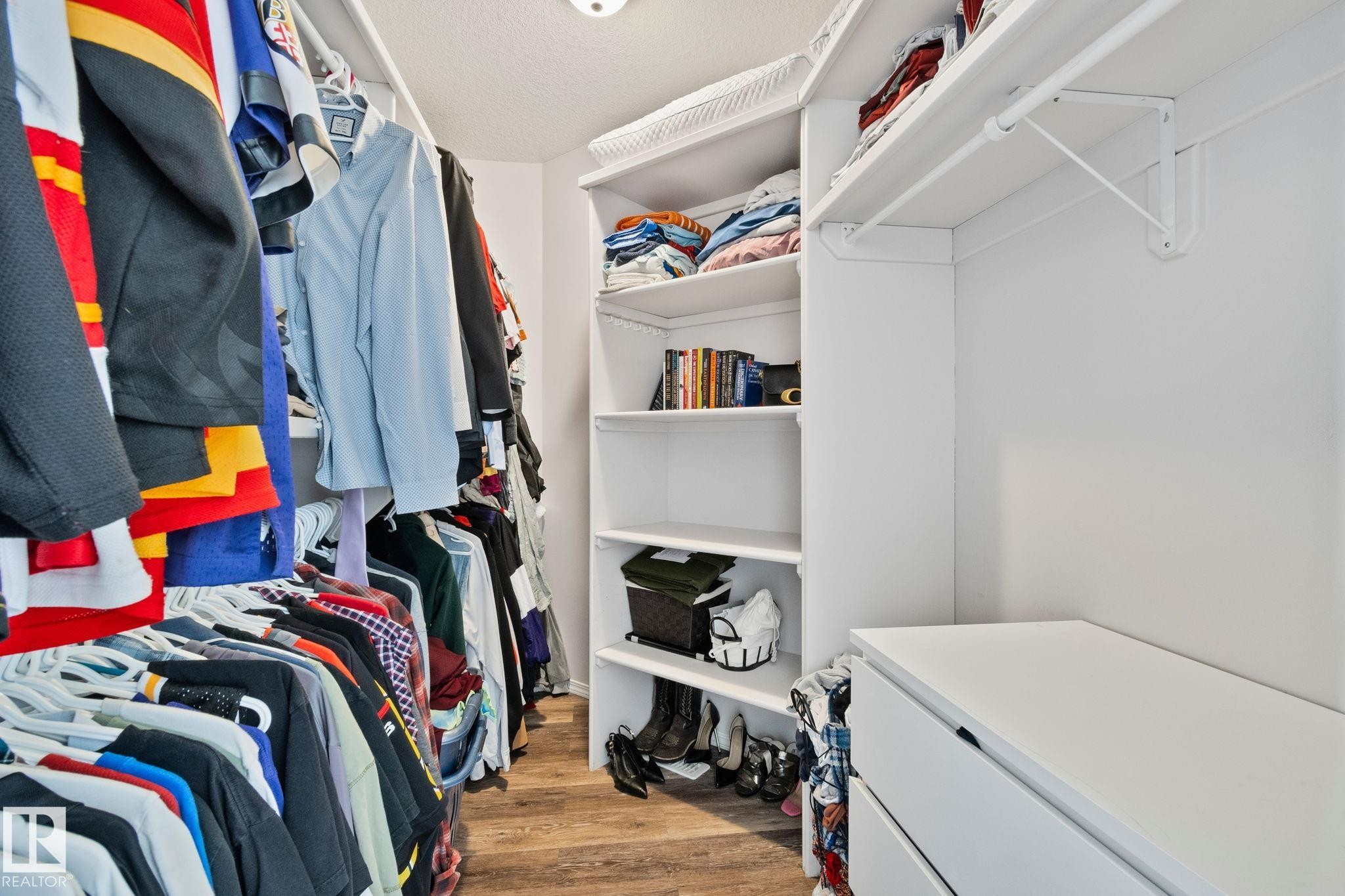 3711 161 Avenue, Edmonton, AB - Indoor With Storage