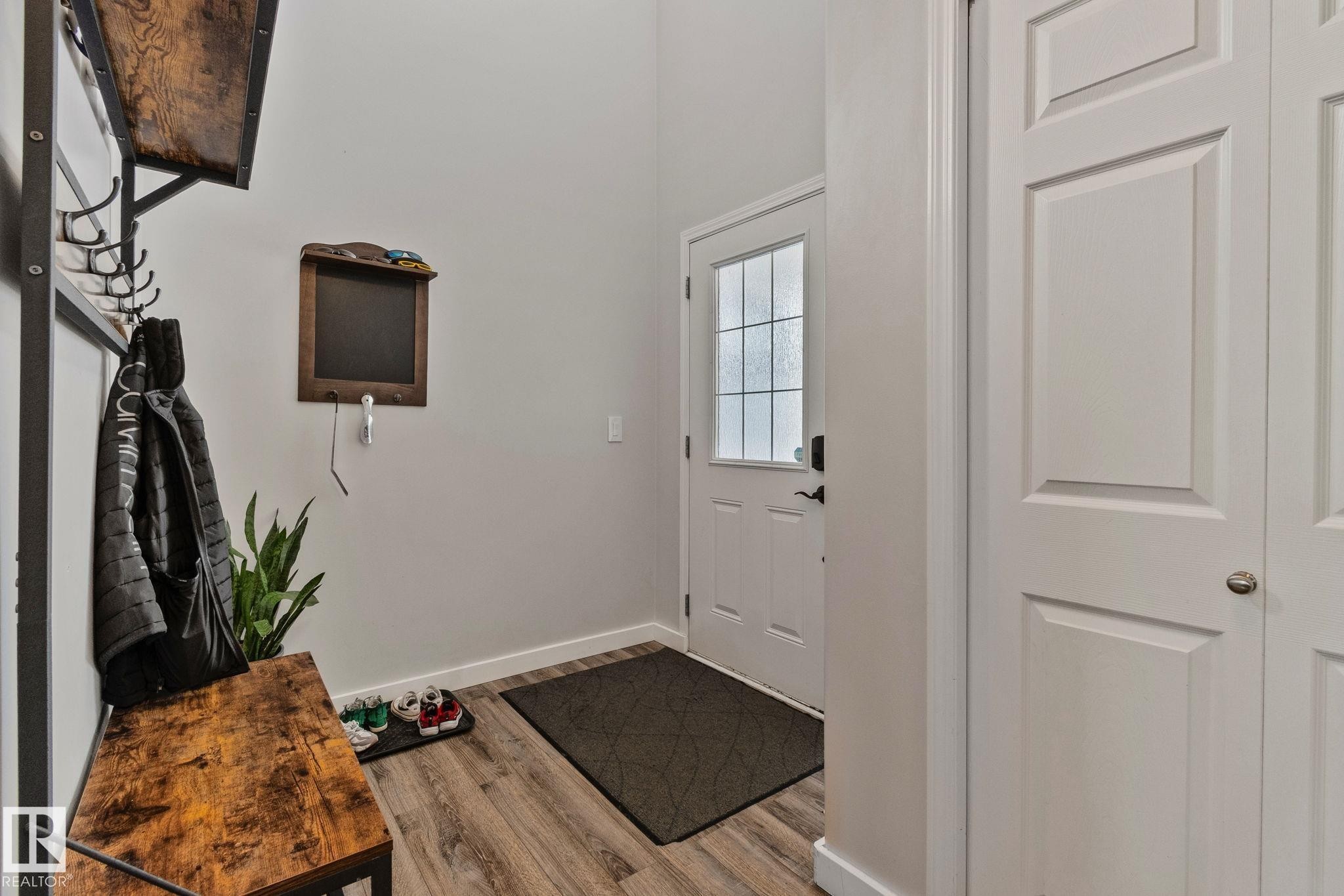 3711 161 Avenue, Edmonton, AB - Indoor Photo Showing Other Room