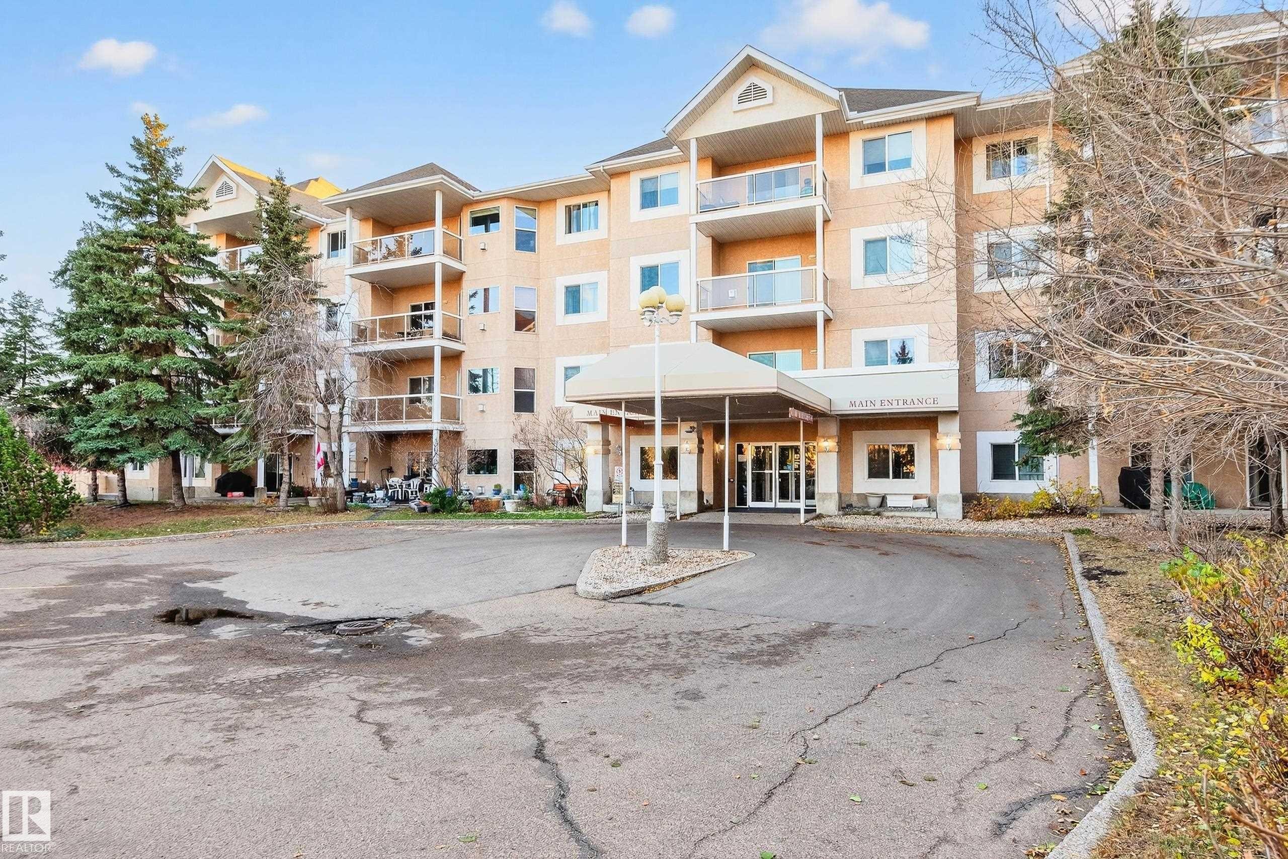 301 10511 42 Avenue, Edmonton, AB - Outdoor With Facade
