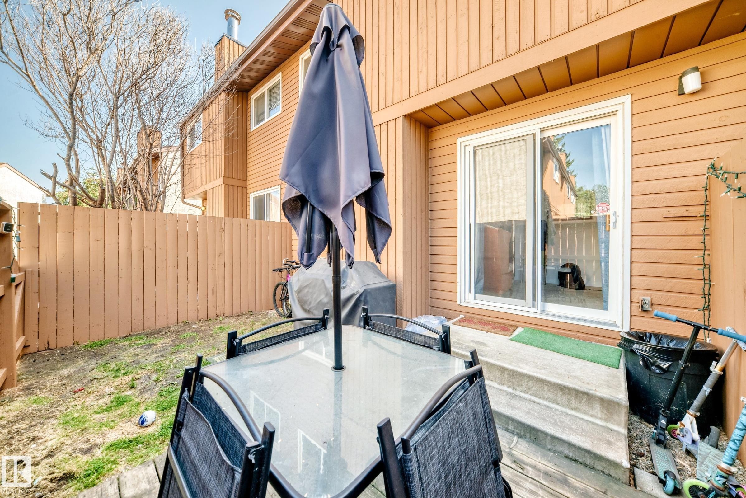 18611 66 Avenue, Edmonton, AB - Outdoor With Exterior