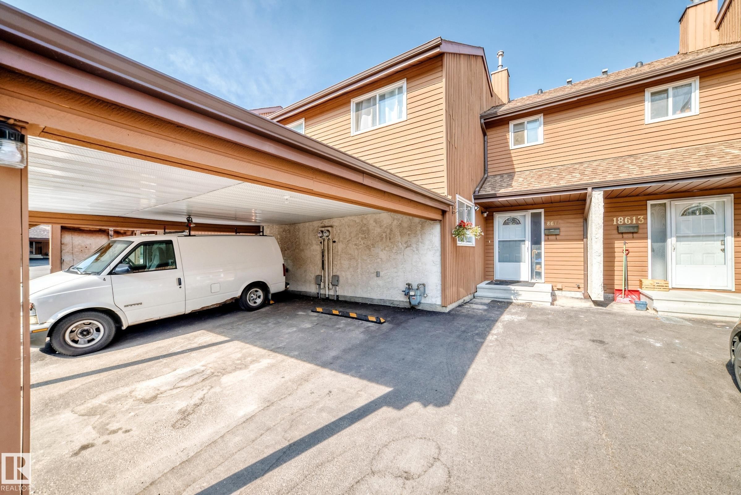 18611 66 Avenue, Edmonton, AB - Outdoor