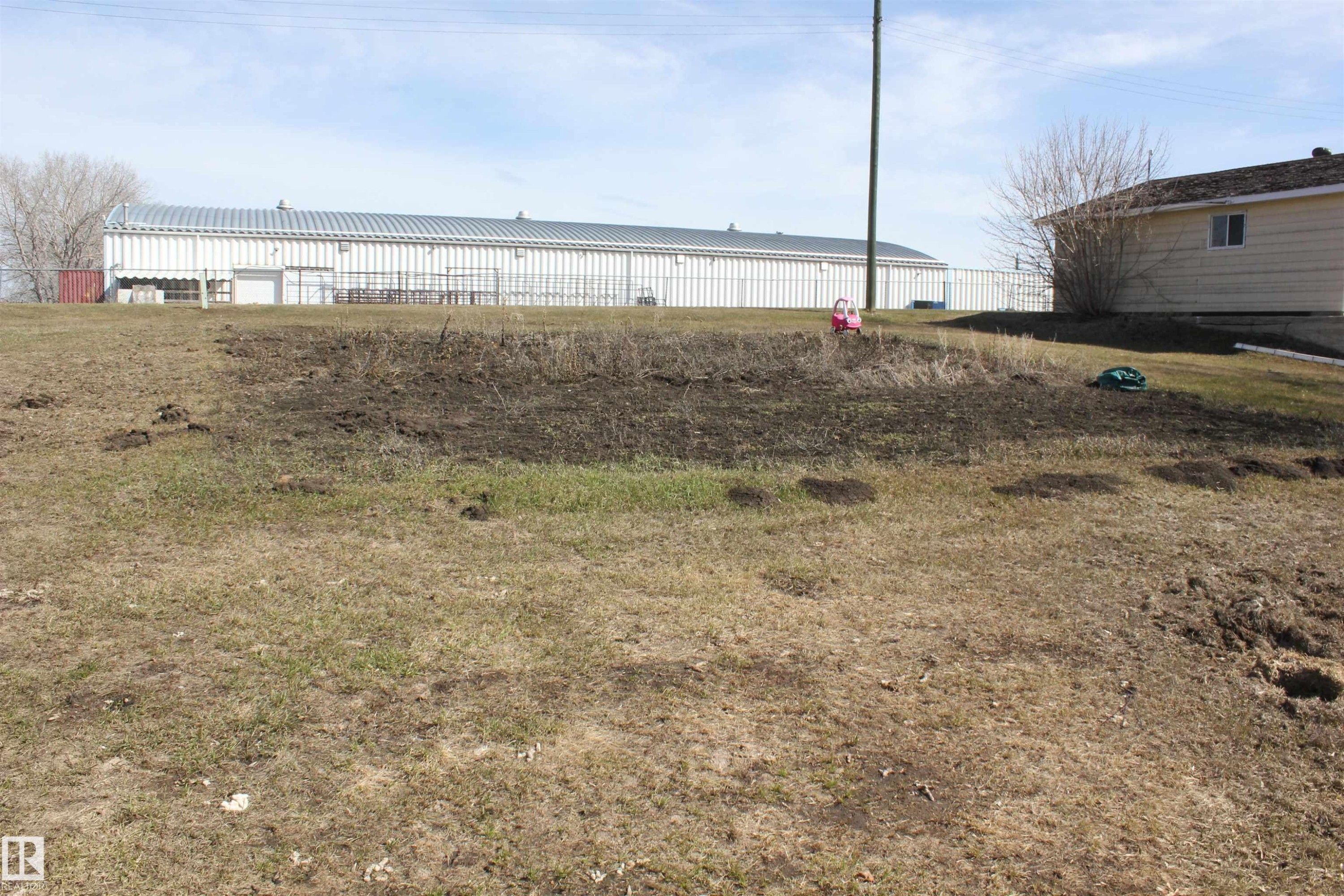 4610 51 Avenue, Myrnam, AB - Outdoor