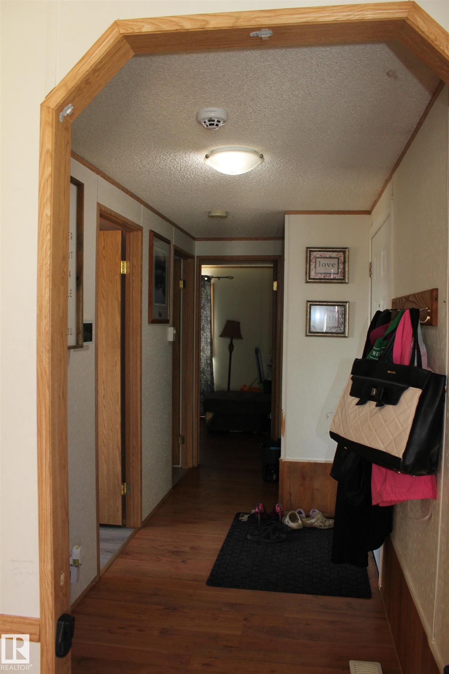 4610 51 Avenue, Myrnam, AB - Indoor Photo Showing Other Room