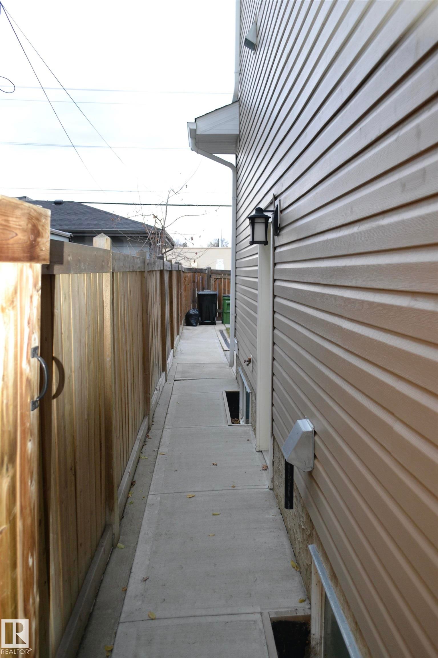 8952 81 Avenue, Edmonton, AB - Outdoor With Exterior