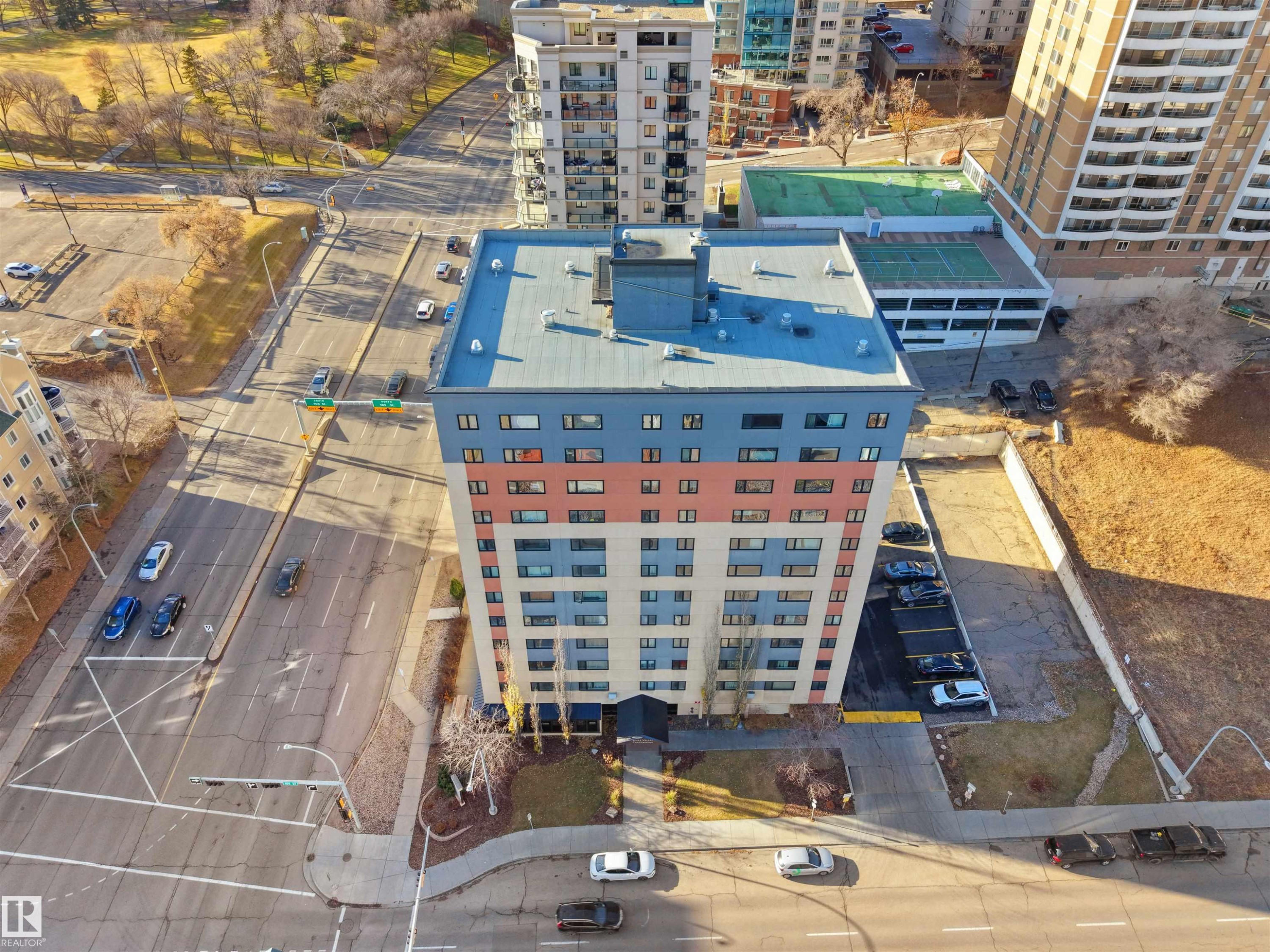 #307 9710 105 St Nw, Edmonton, AB - Outdoor With View
