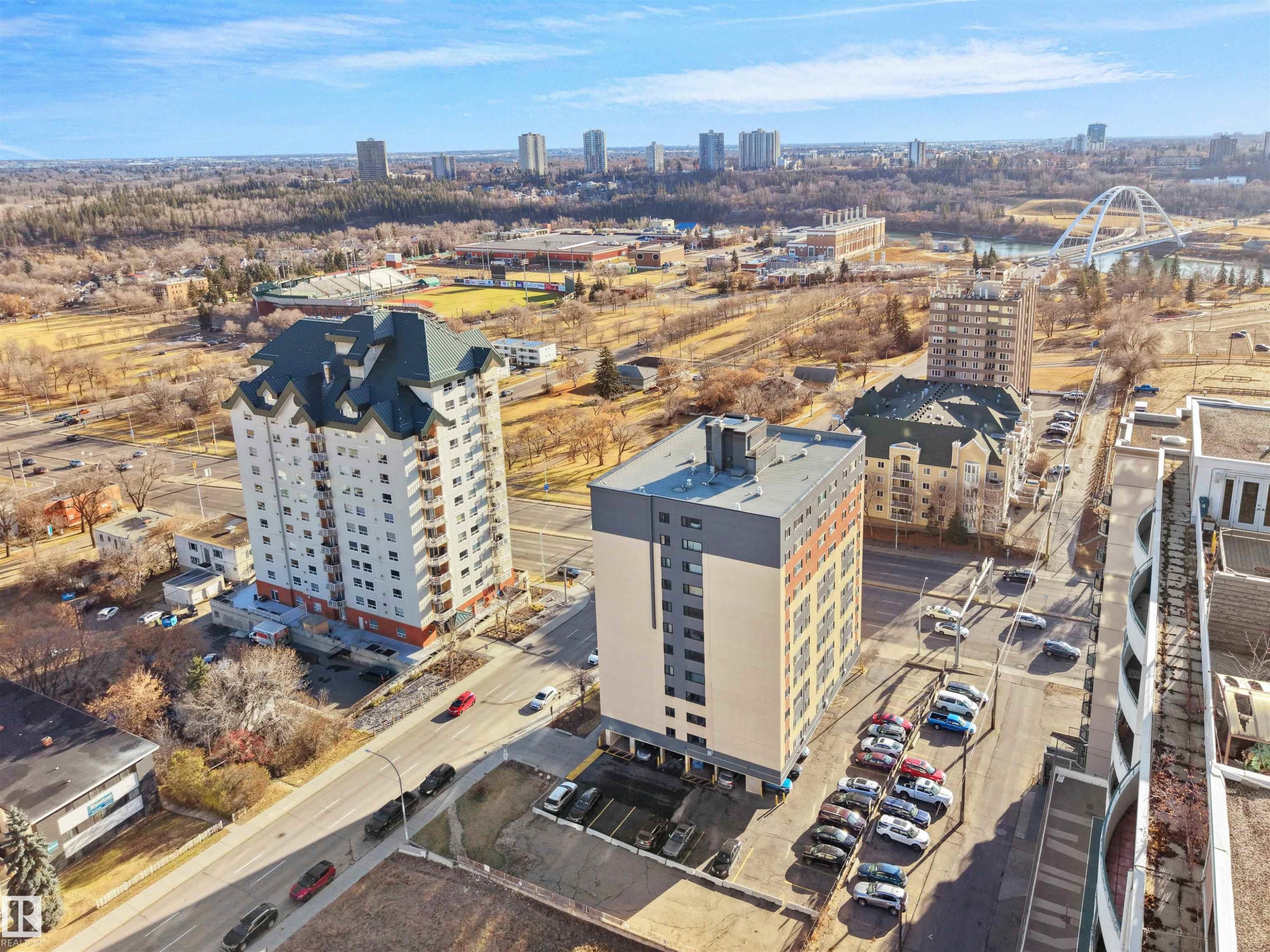 #307 9710 105 St Nw, Edmonton, AB - Outdoor With View
