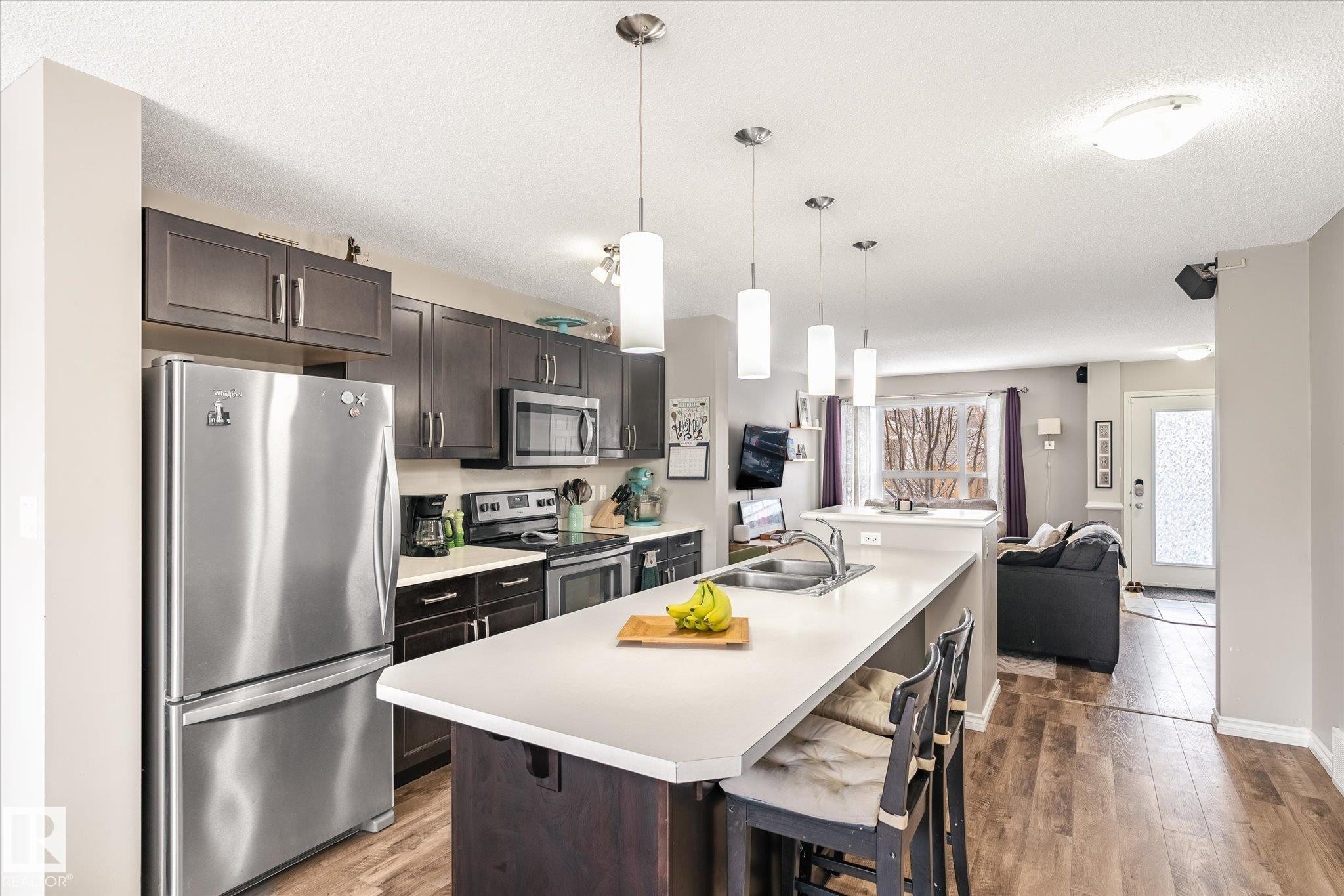 4320 Prowse Link Link, Edmonton, AB - Indoor Photo Showing Kitchen With Double Sink With Upgraded Kitchen
