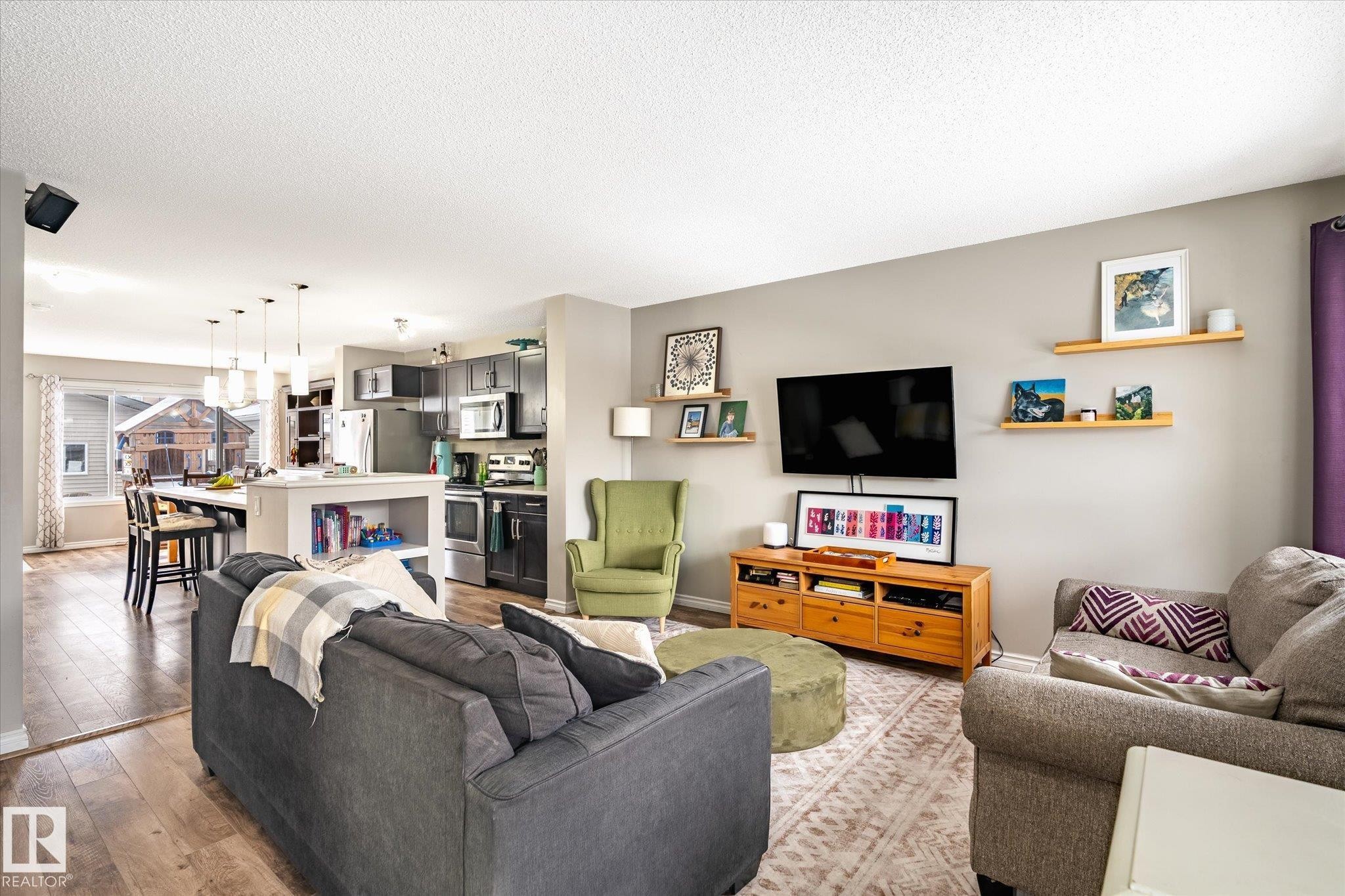 4320 Prowse Link Link, Edmonton, AB - Indoor Photo Showing Living Room