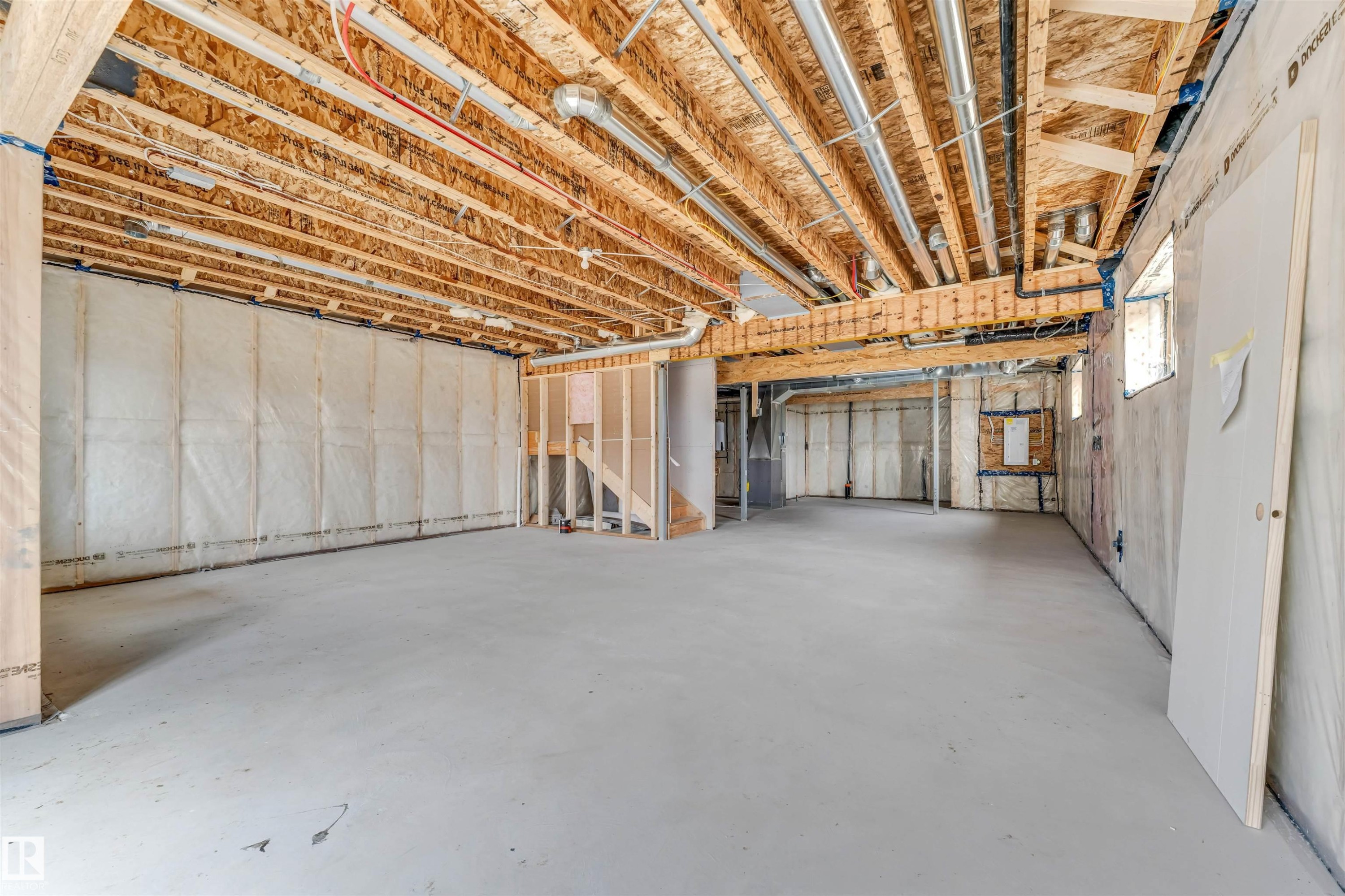 Spacious unfinished basement offering extensive customization potential - 4006 35 St, Beaumont, AB - Indoor Photo Showing Basement