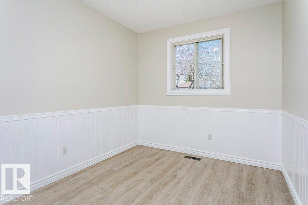 14304 32 Street, Edmonton, AB - Indoor Photo Showing Other Room