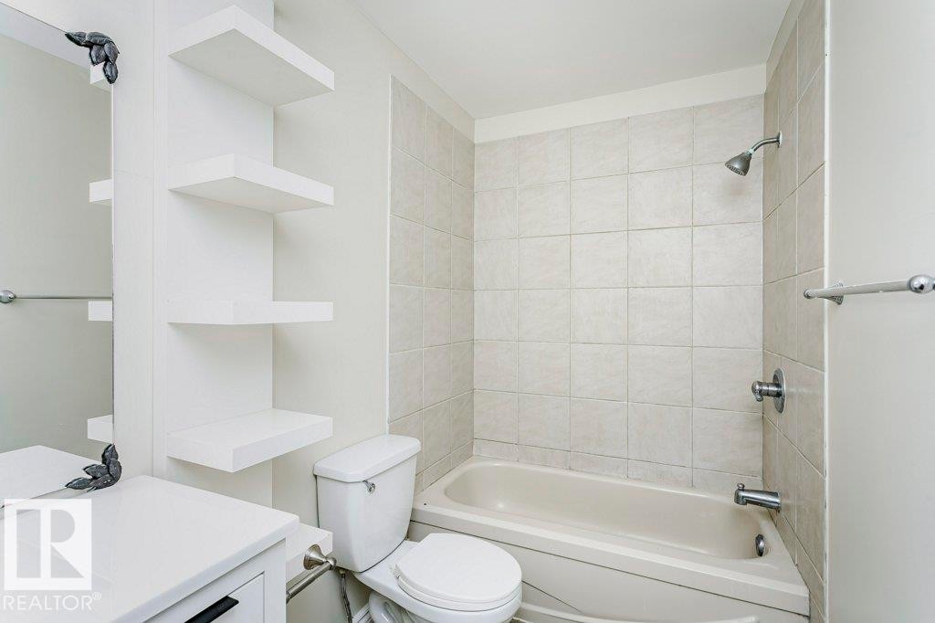 14304 32 Street, Edmonton, AB - Indoor Photo Showing Bathroom