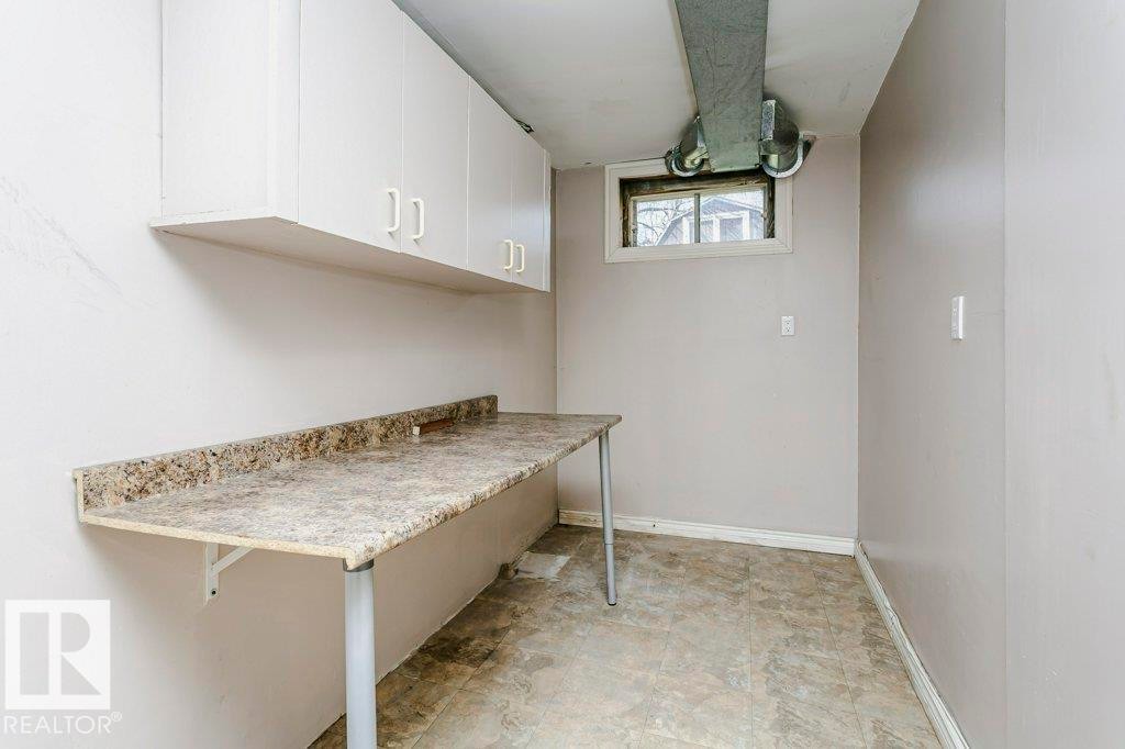 14304 32 Street, Edmonton, AB - Indoor Photo Showing Other Room