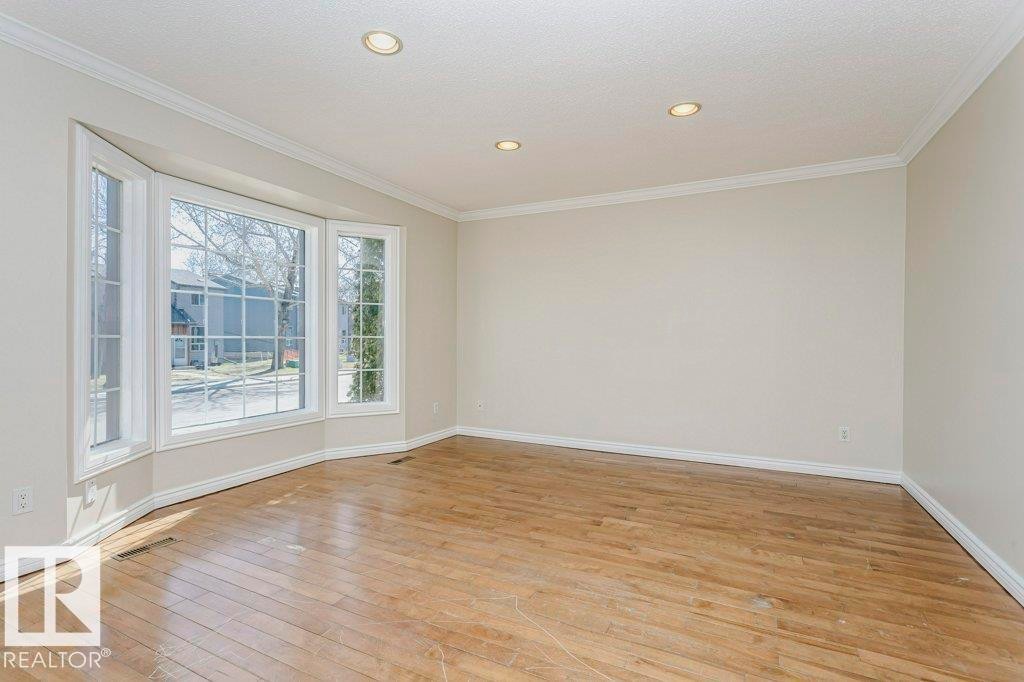 14304 32 Street, Edmonton, AB - Indoor Photo Showing Other Room
