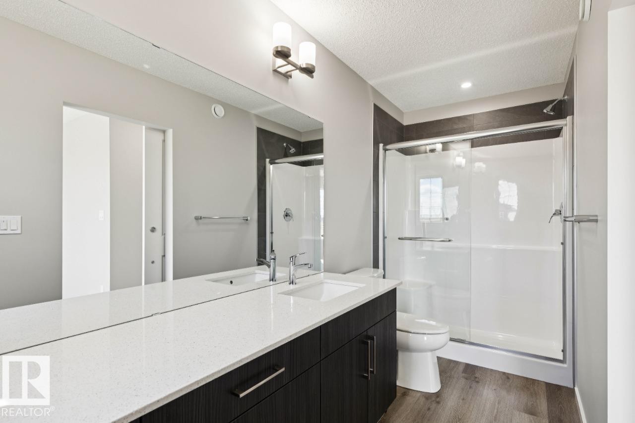 309 Edgemont Drive, Edmonton, AB - Indoor Photo Showing Bathroom