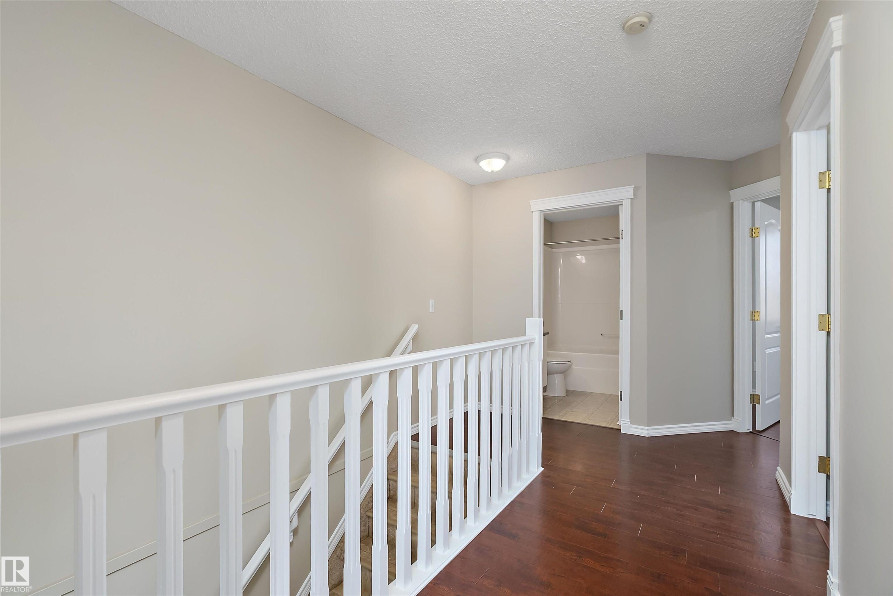 4 1780 Glastonbury Boulevard, Edmonton, AB - Indoor Photo Showing Other Room