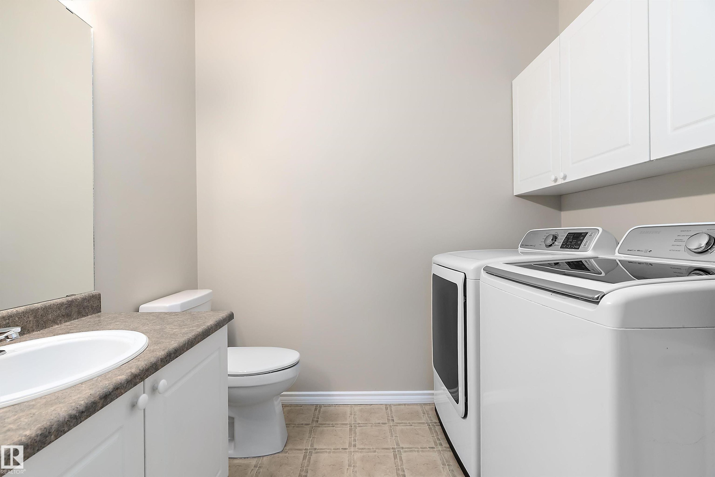 4 1780 Glastonbury Boulevard, Edmonton, AB - Indoor Photo Showing Bathroom