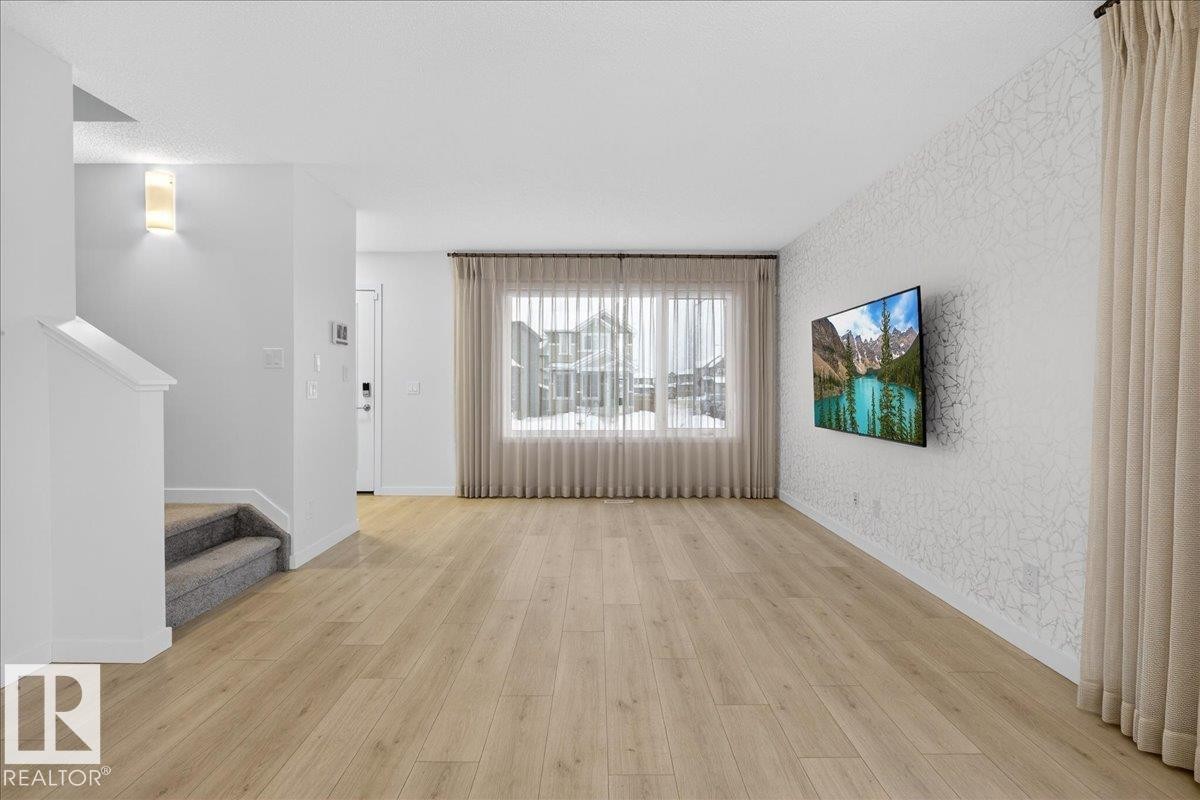 5003 Kinney Link, Edmonton, AB - Indoor Photo Showing Other Room