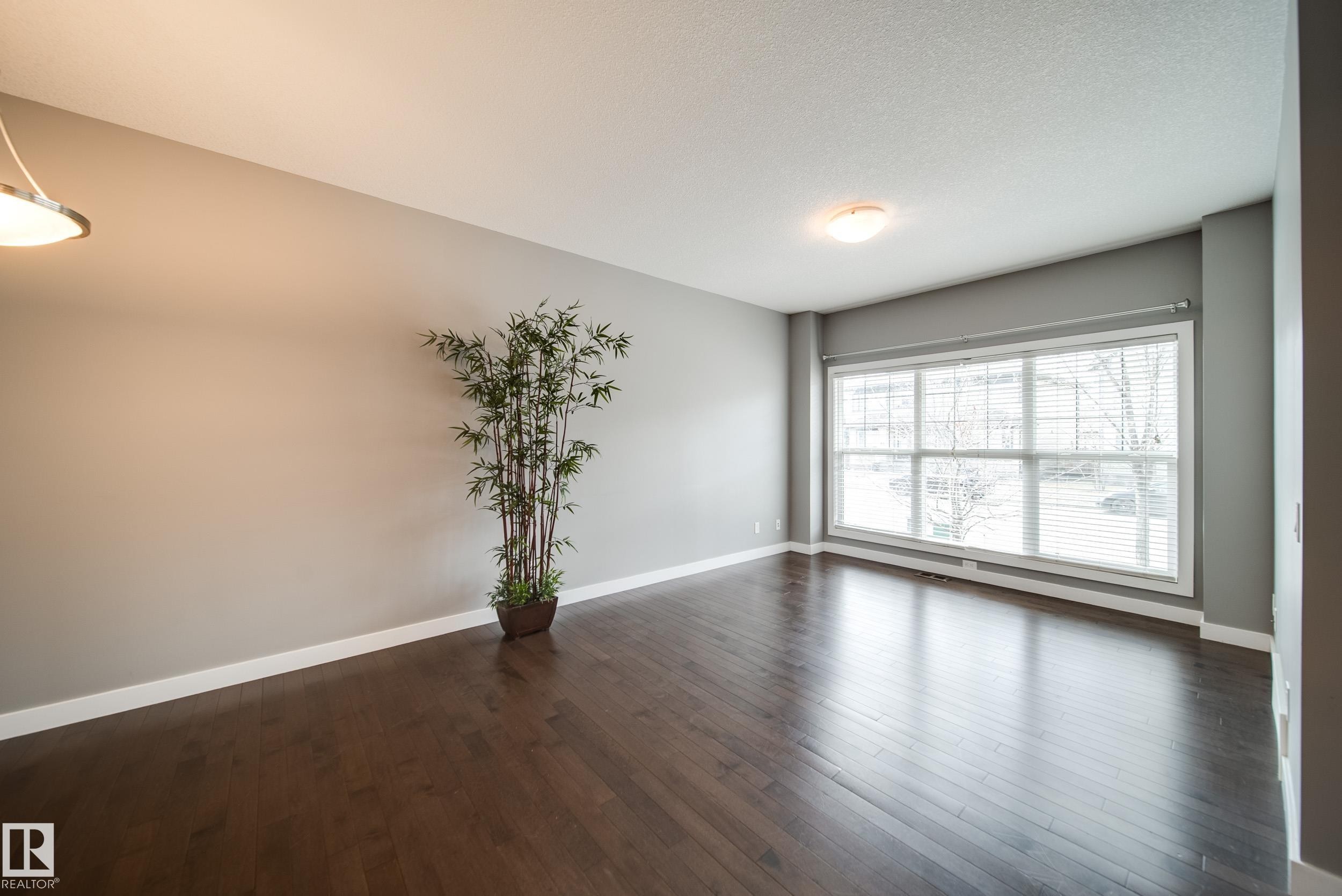 3112 Paisley Road, Edmonton, AB - Indoor Photo Showing Other Room