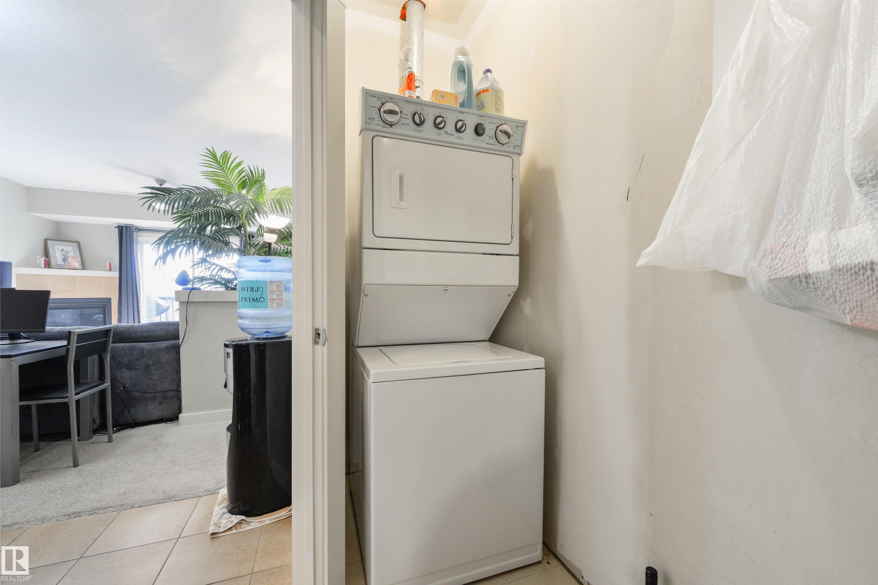 5 840 156 Street, Edmonton, AB - Indoor Photo Showing Laundry Room