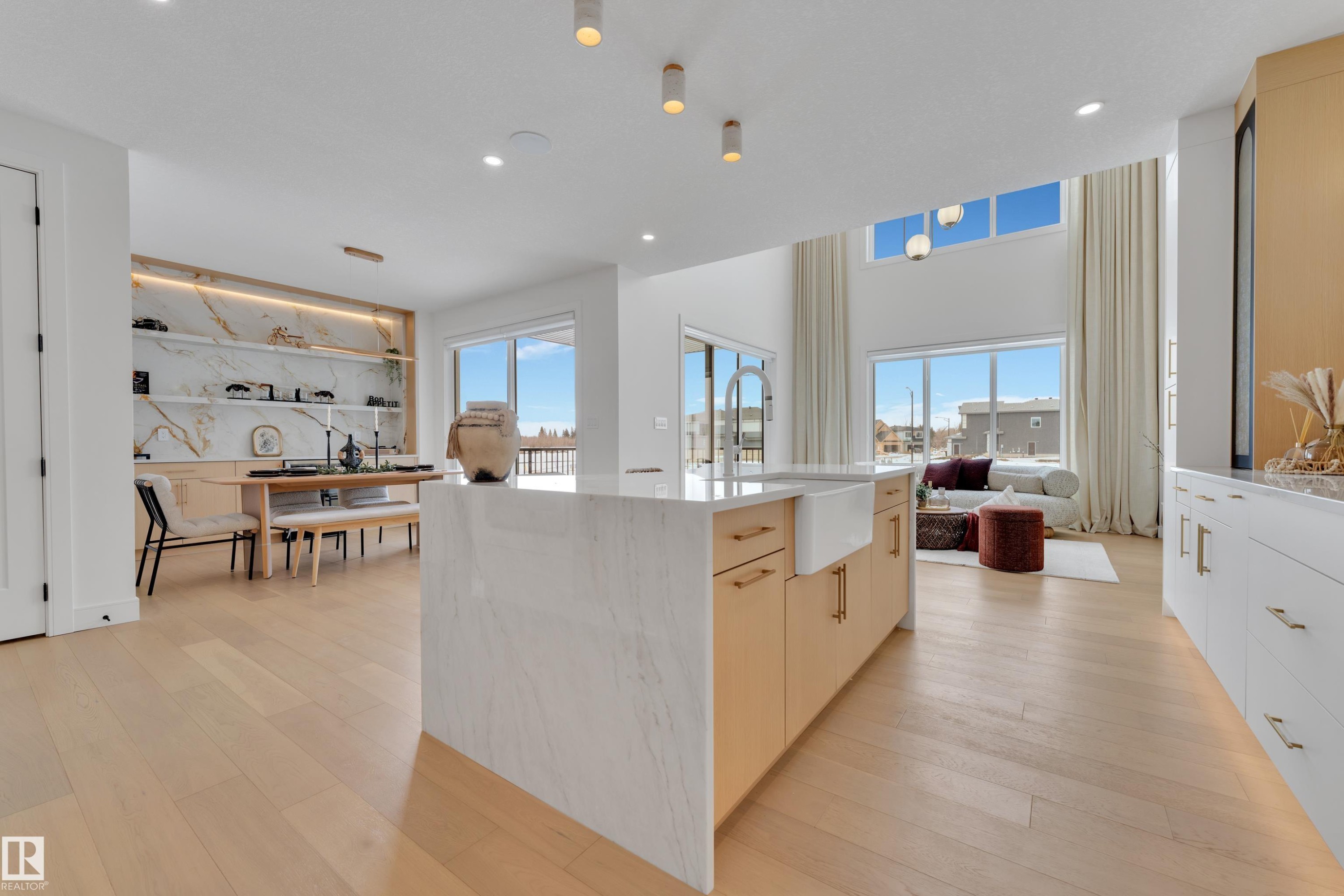 8922 Mayday Way, Edmonton, AB - Indoor Photo Showing Kitchen