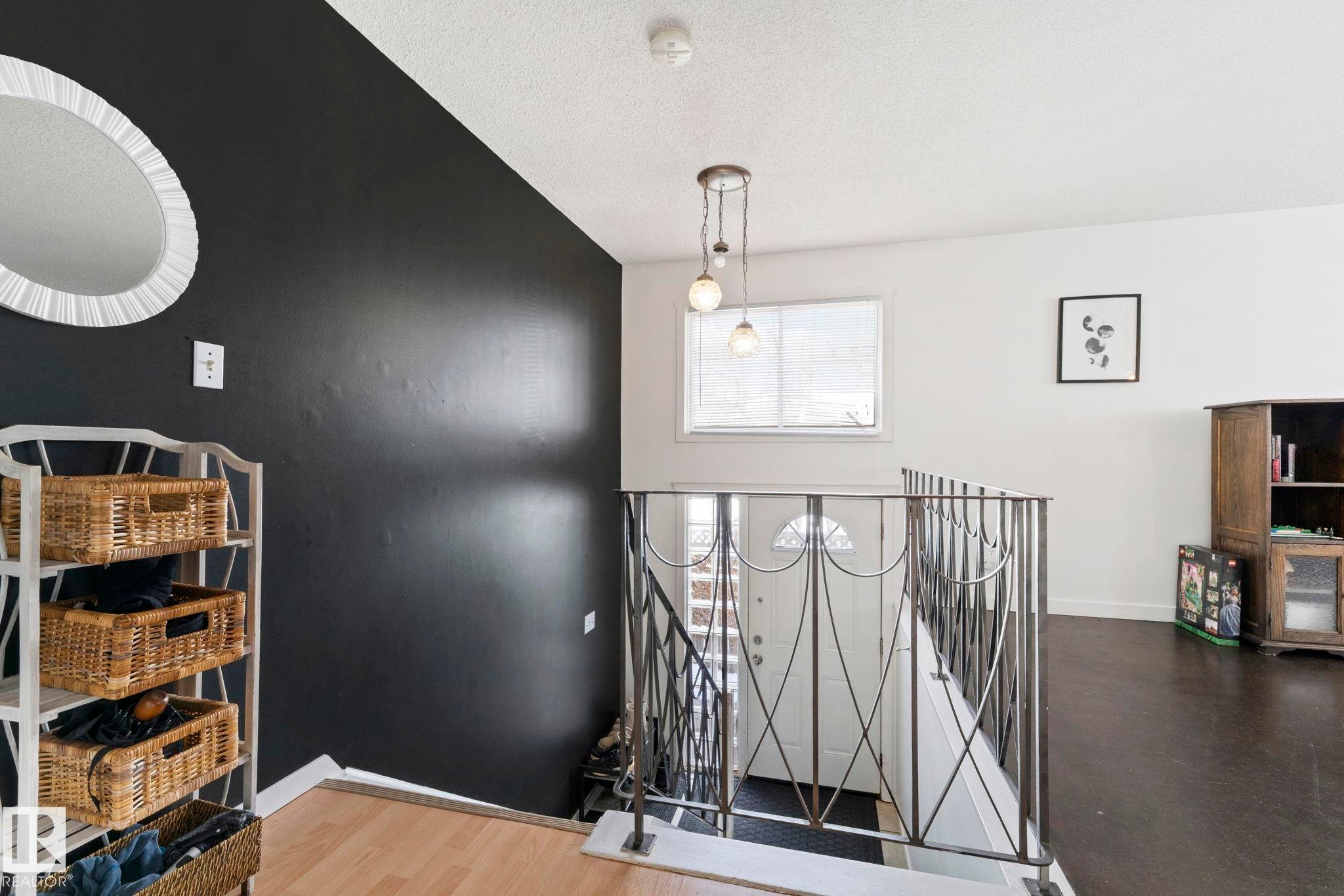 12210 92 Street, Edmonton, AB - Indoor Photo Showing Other Room