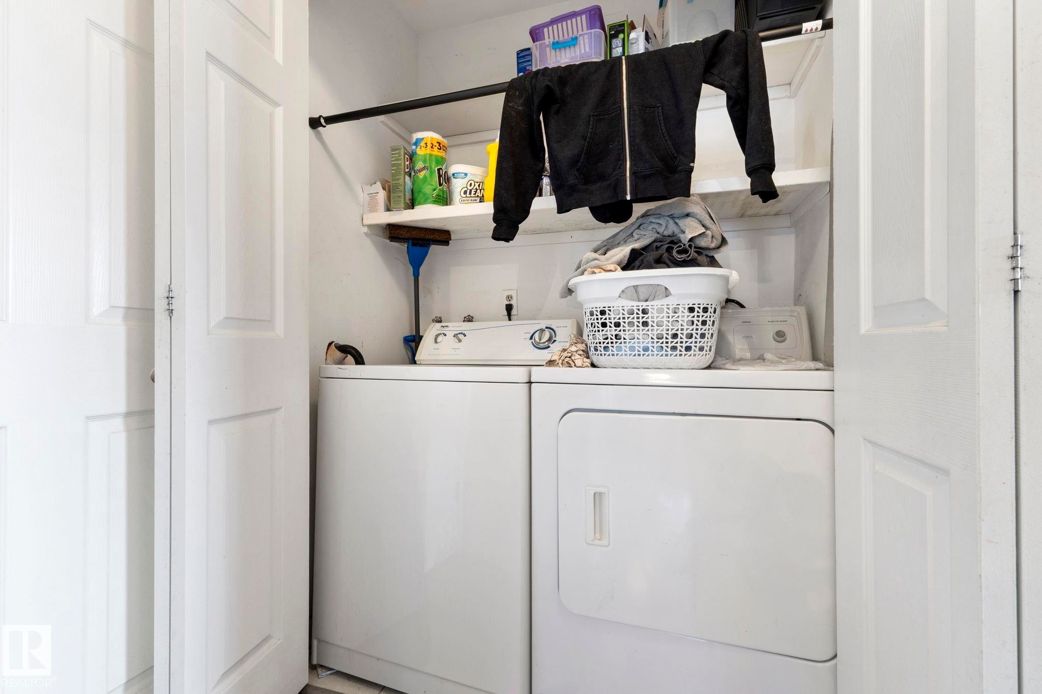 12210 92 Street, Edmonton, AB - Indoor Photo Showing Laundry Room