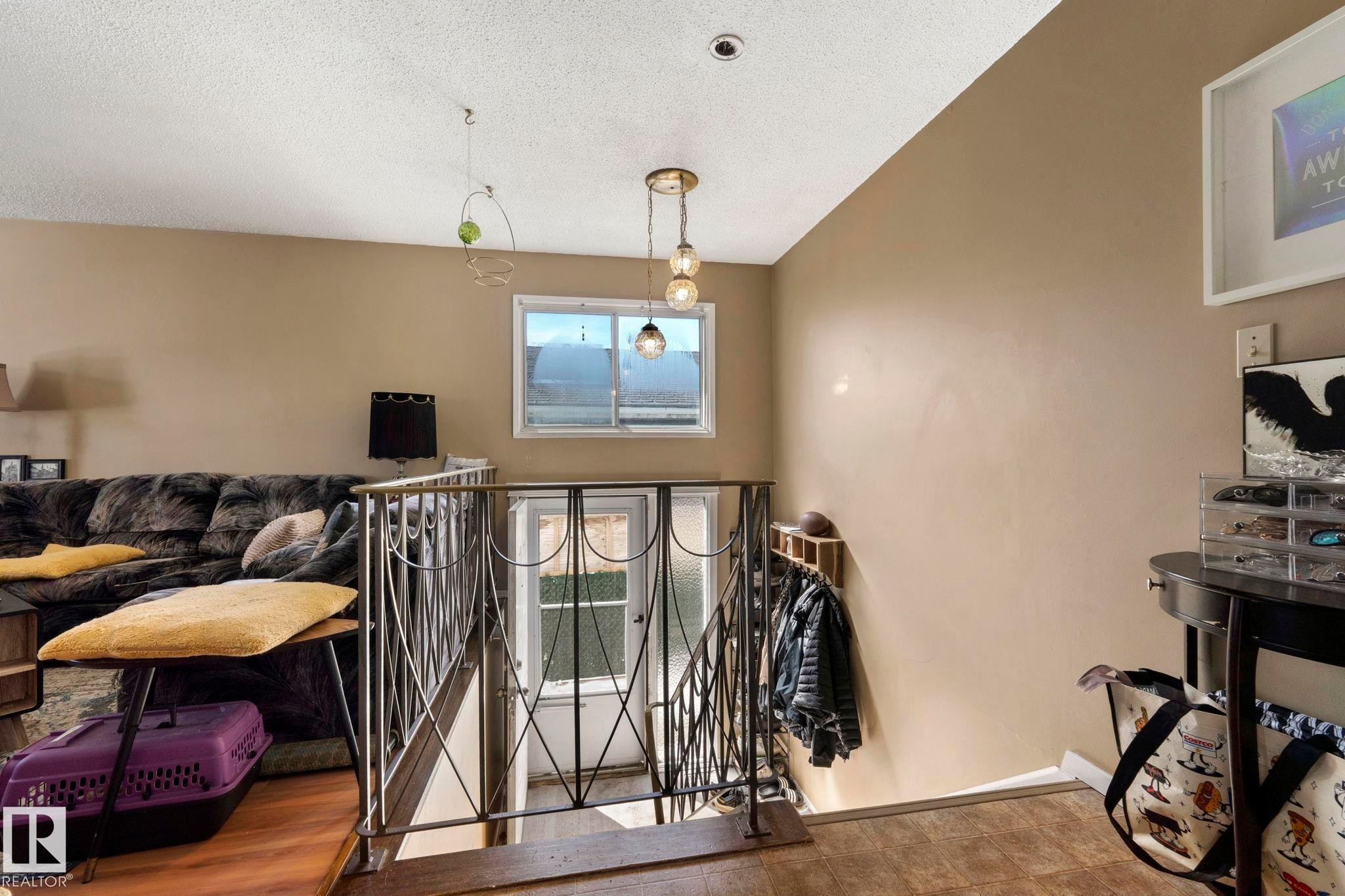 12210 92 Street, Edmonton, AB - Indoor Photo Showing Other Room