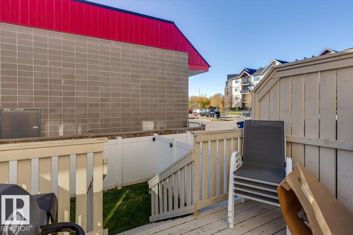 #111 50 Lucky Pl, Sylvan Lake, AB - Outdoor With Exterior