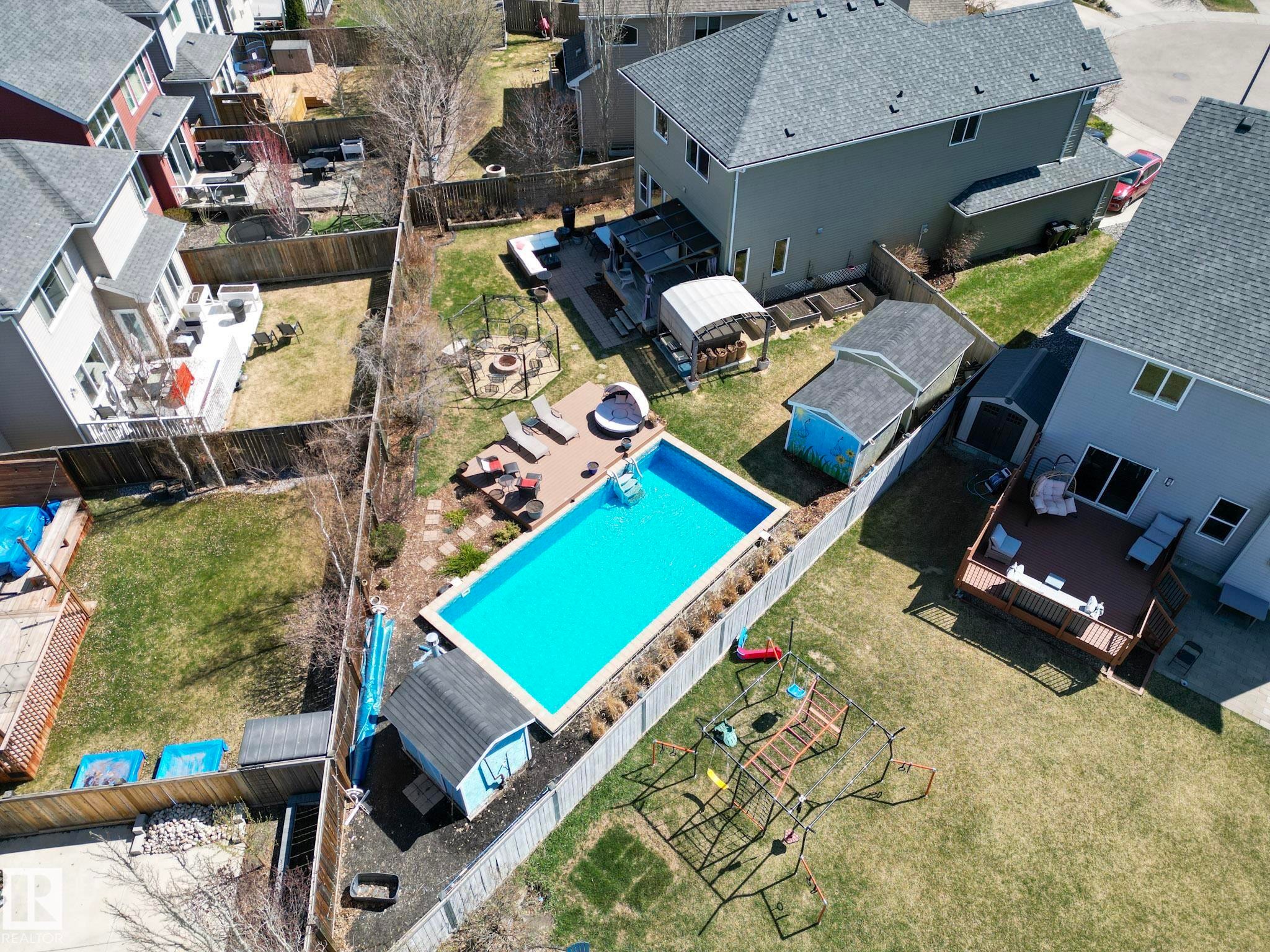 2108 77 Street, Edmonton, AB - Outdoor