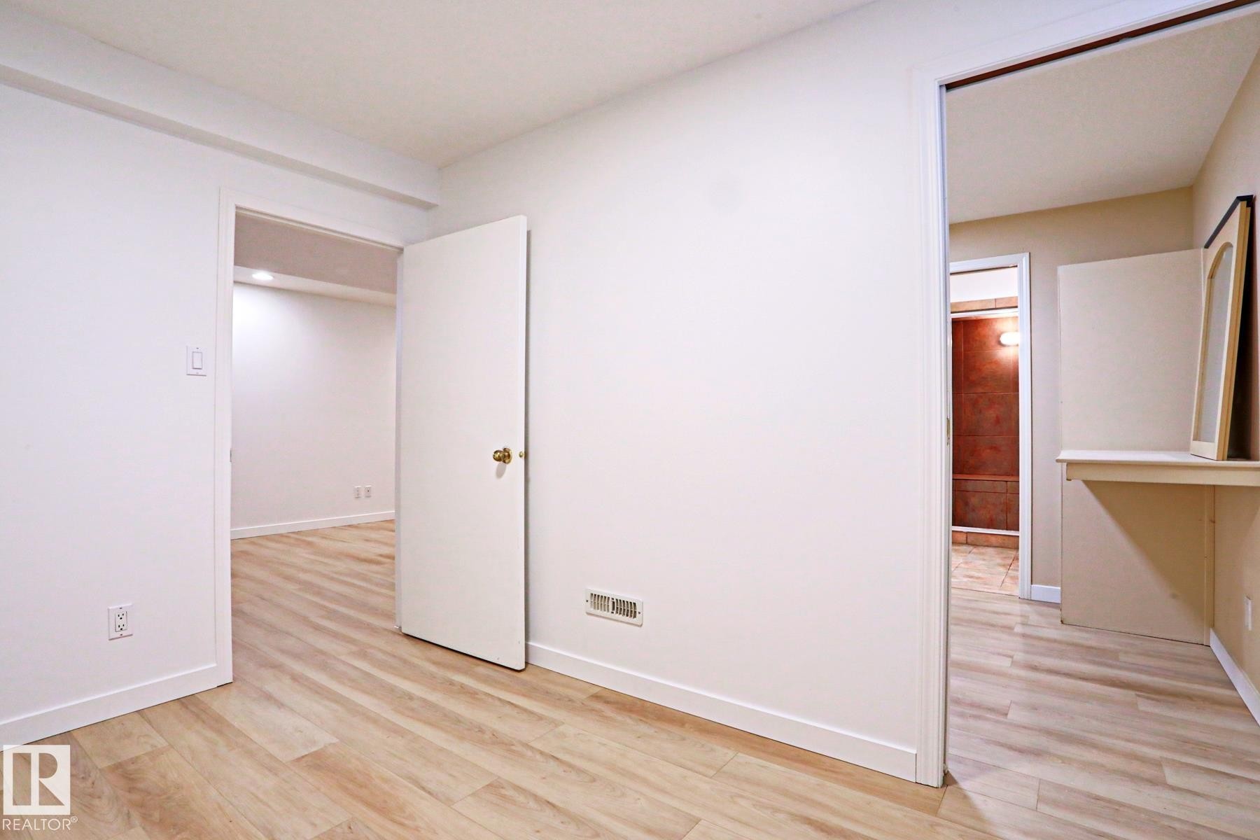 Image quality insufficient for description - 9611 81 Avenue, Edmonton, AB - Indoor Photo Showing Other Room