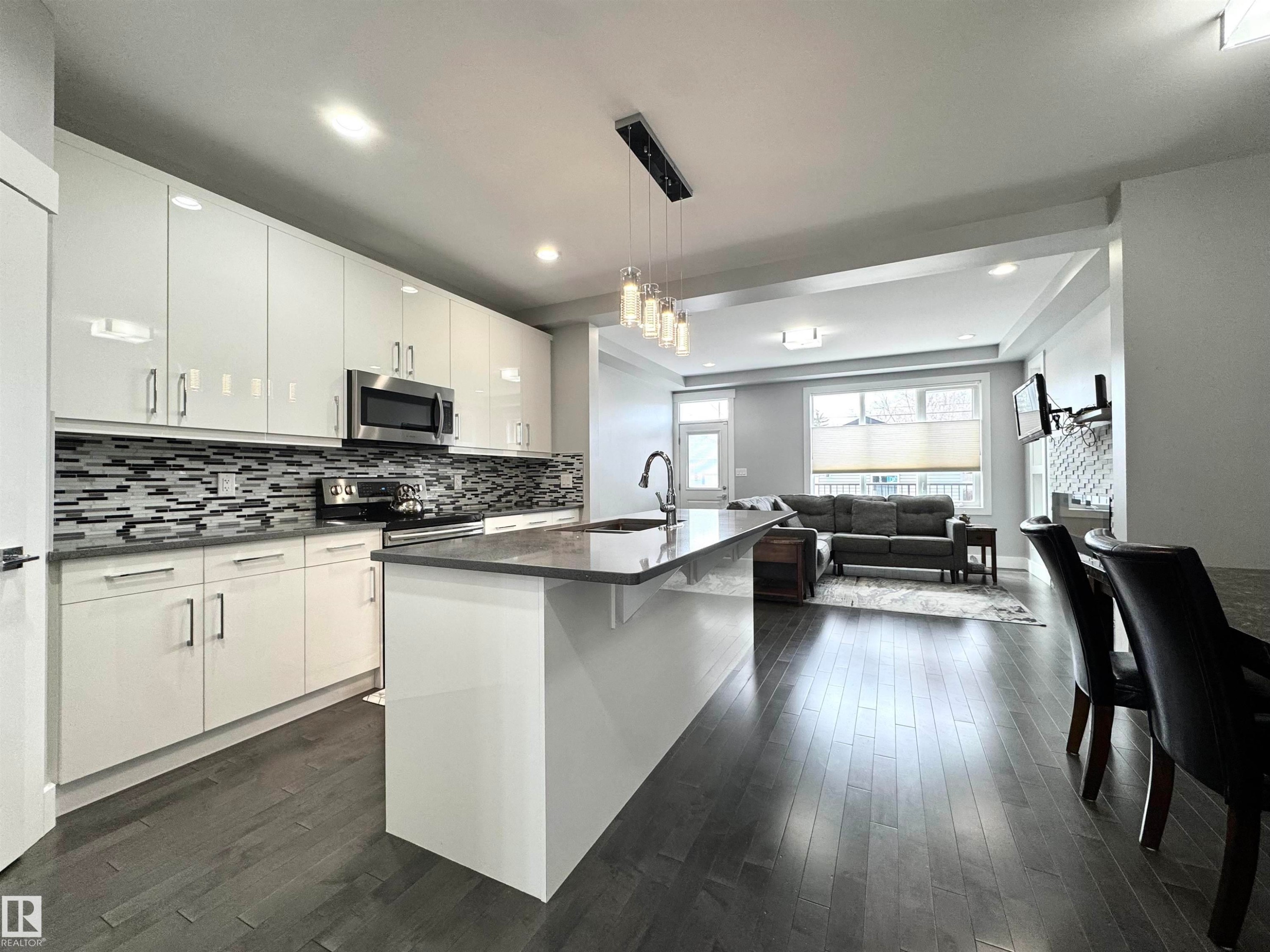 9220 154 Street, Edmonton, AB