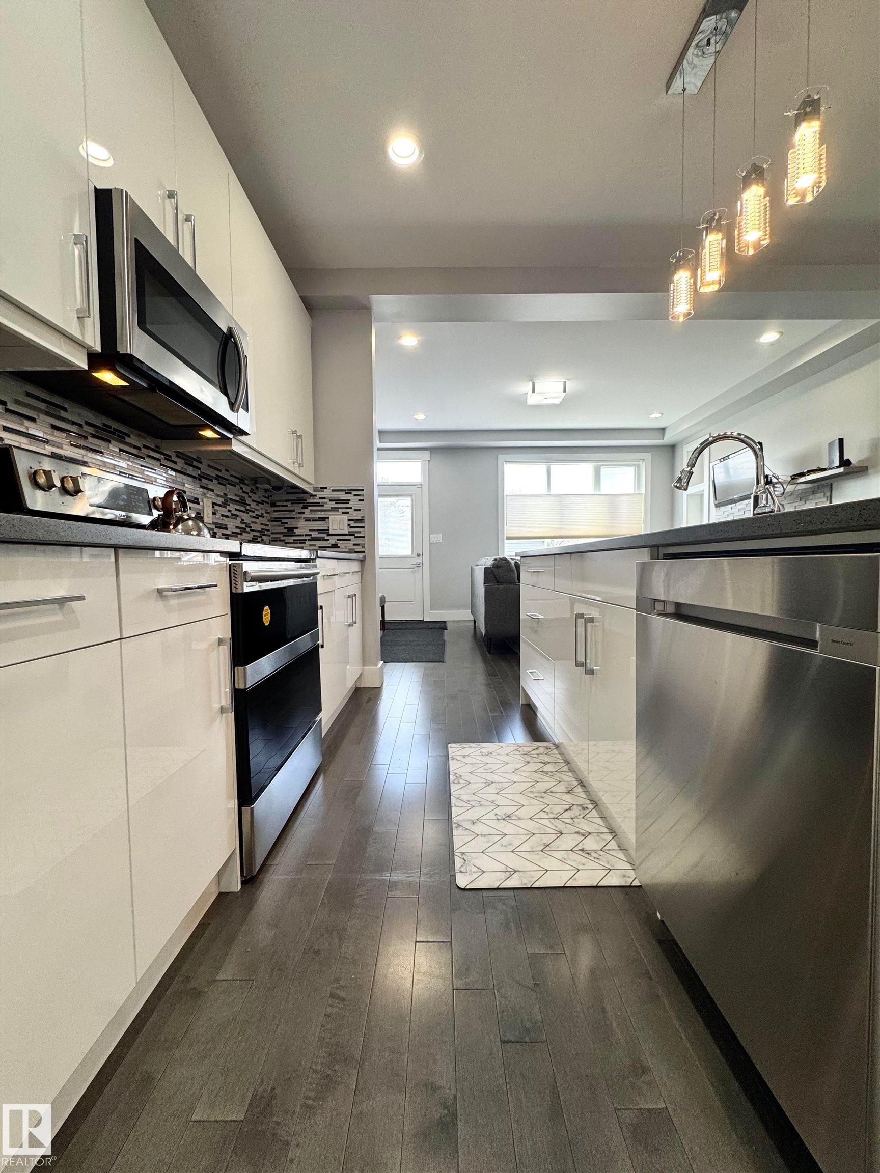 9220 154 Street, Edmonton, AB