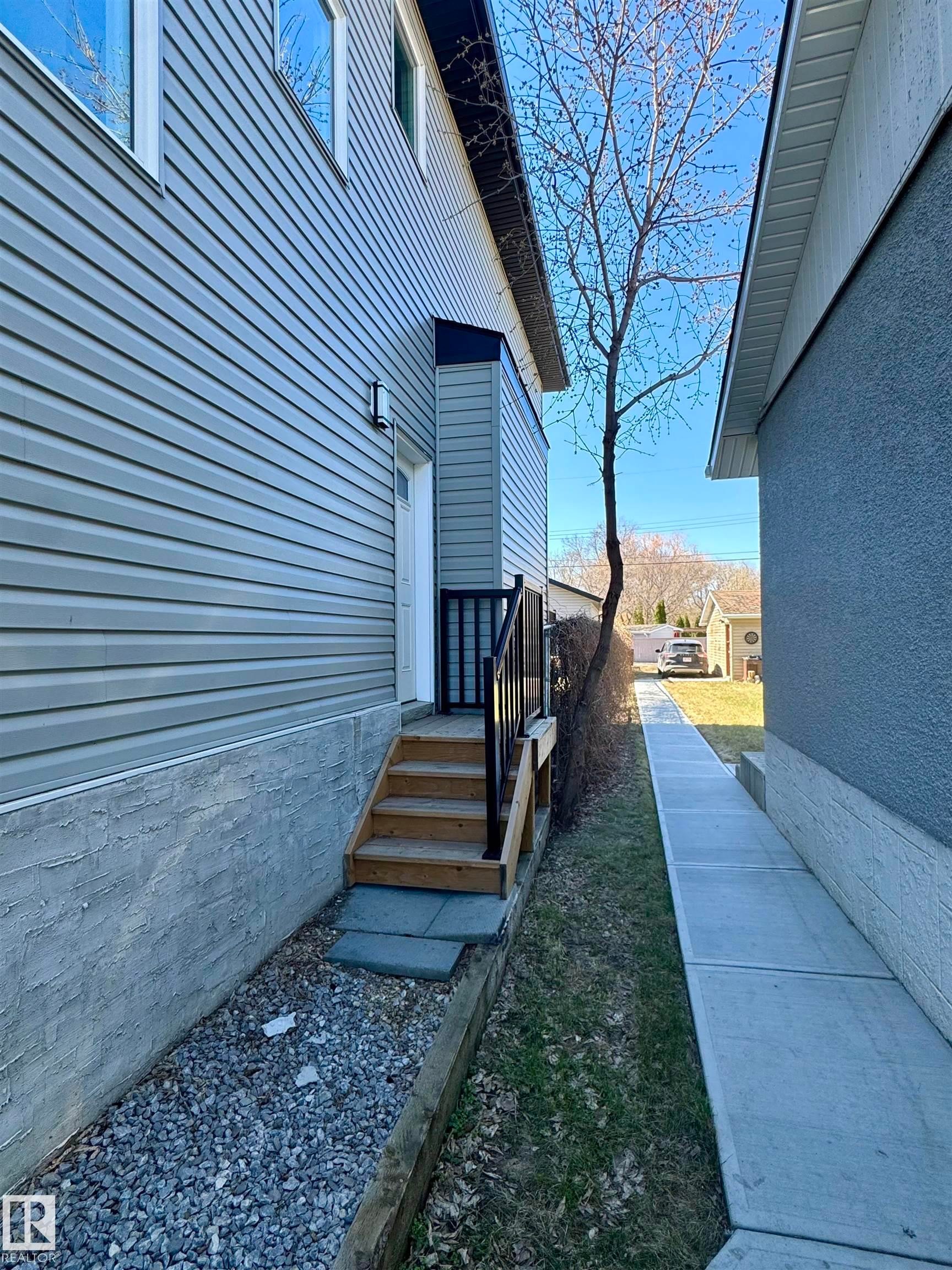 9220 154 Street, Edmonton, AB