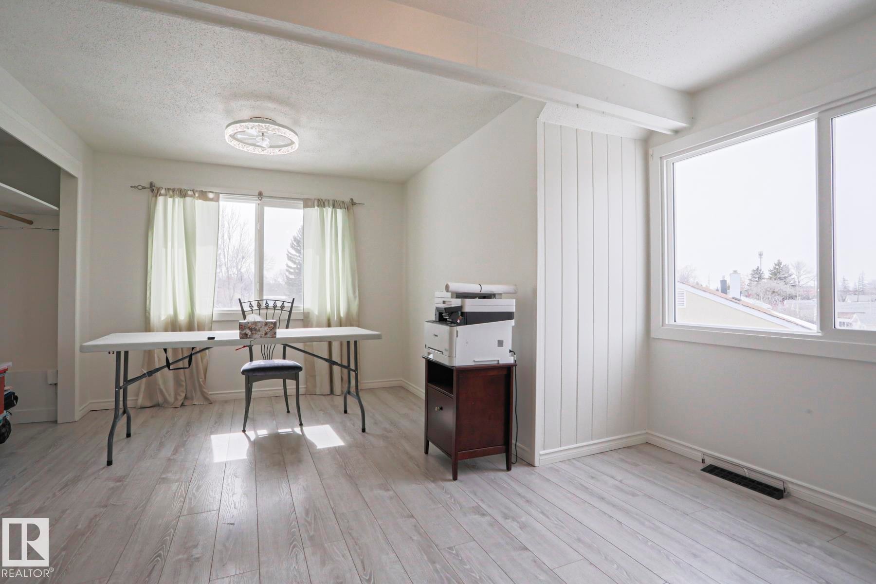 13520 124A Avenue, Edmonton, AB - Indoor