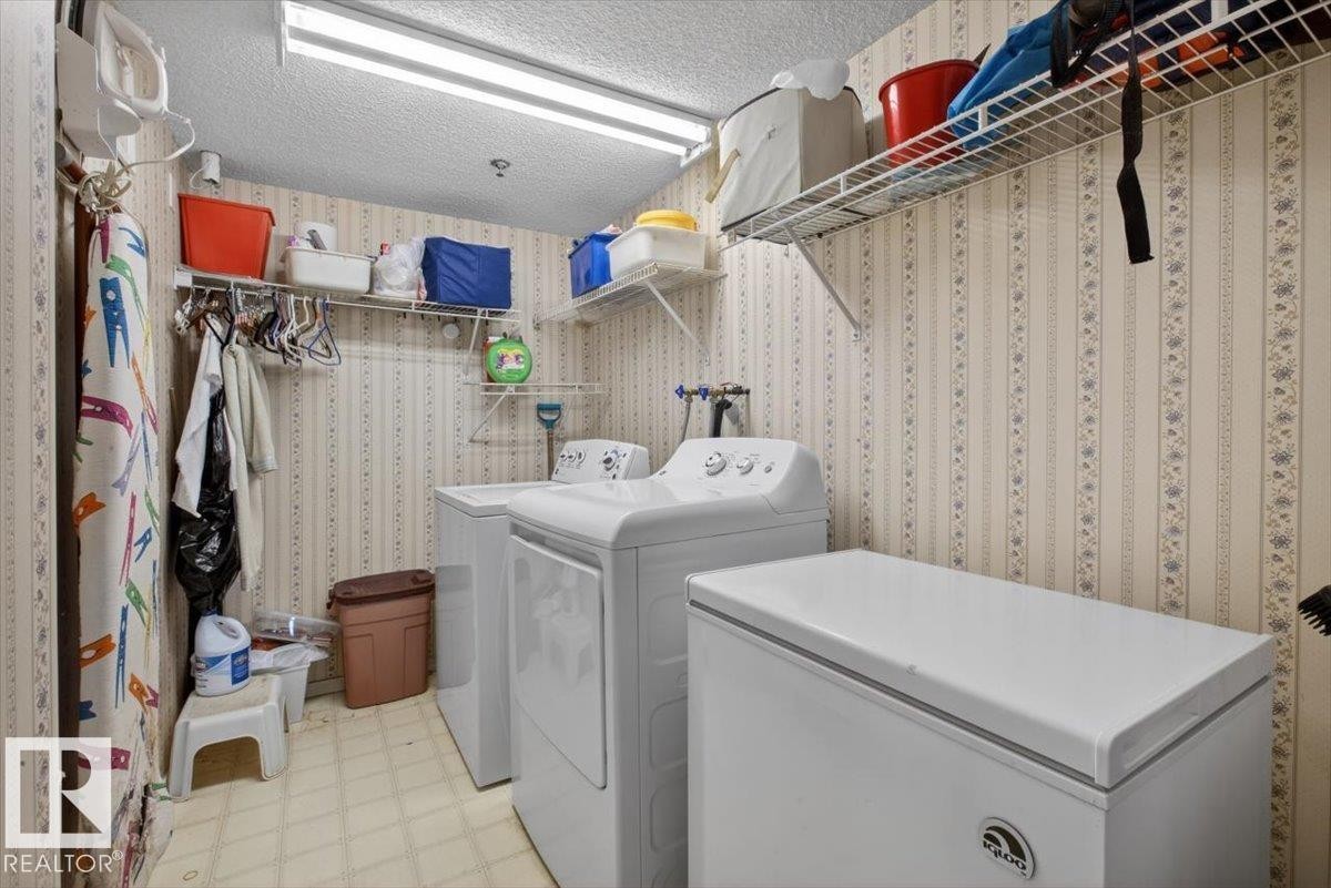 105 5212 25 Avenue Nw, Edmonton, AB - Indoor Photo Showing Laundry Room