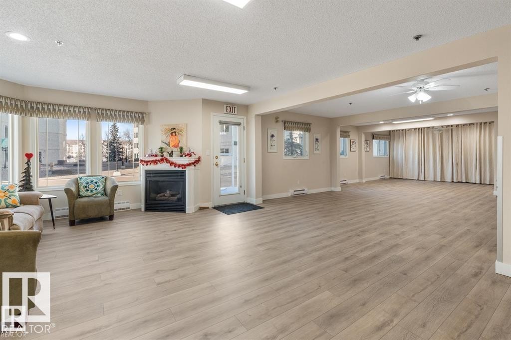 105 5212 25 Avenue Nw, Edmonton, AB - Indoor Photo Showing Other Room