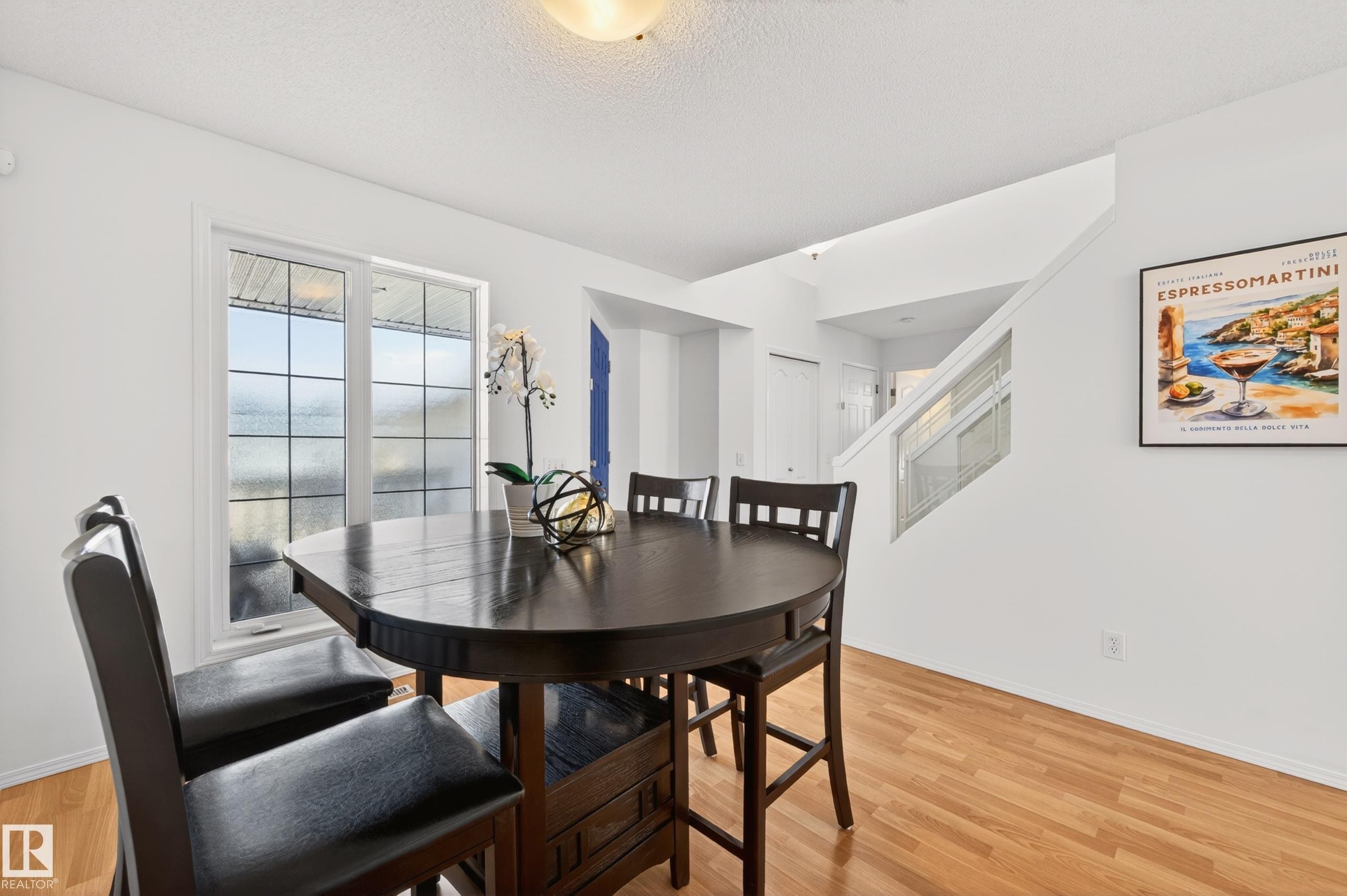 19019 49 Avenue, Edmonton, AB - Indoor Photo Showing Dining Room