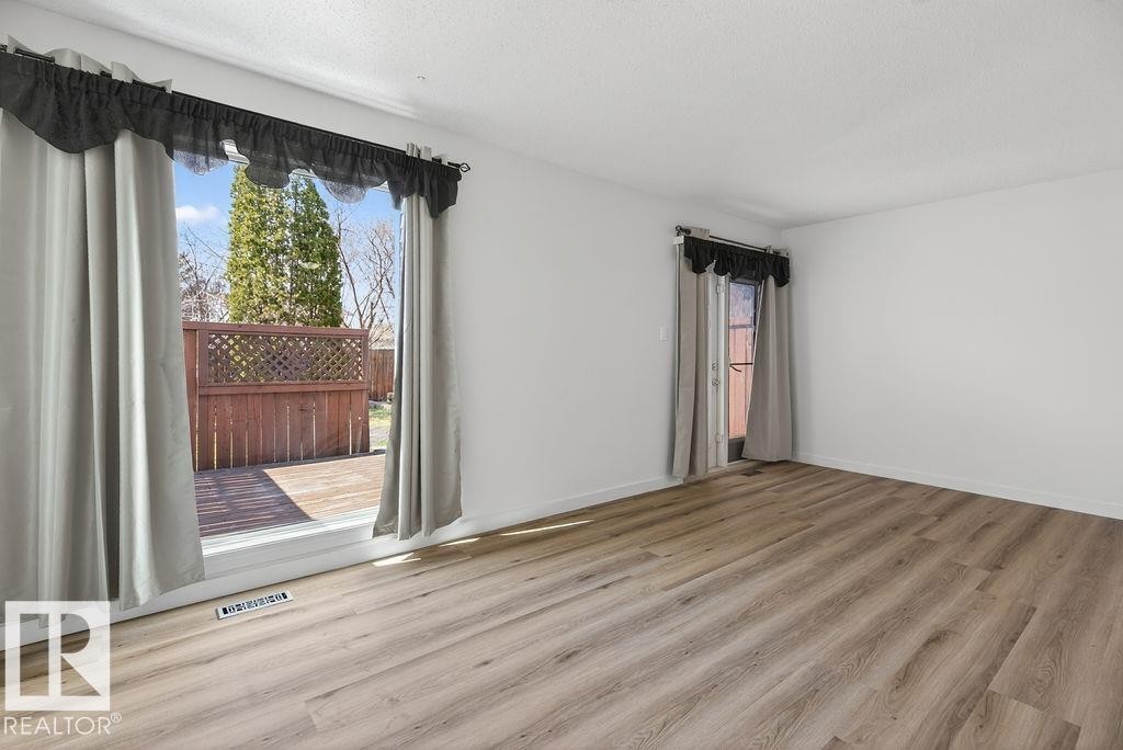 5510 186 Street, Edmonton, AB - Indoor Photo Showing Other Room