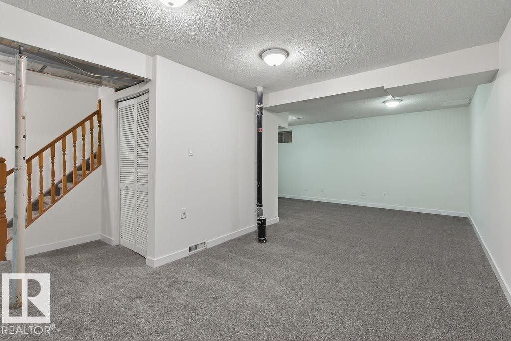 5510 186 Street, Edmonton, AB - Indoor Photo Showing Other Room