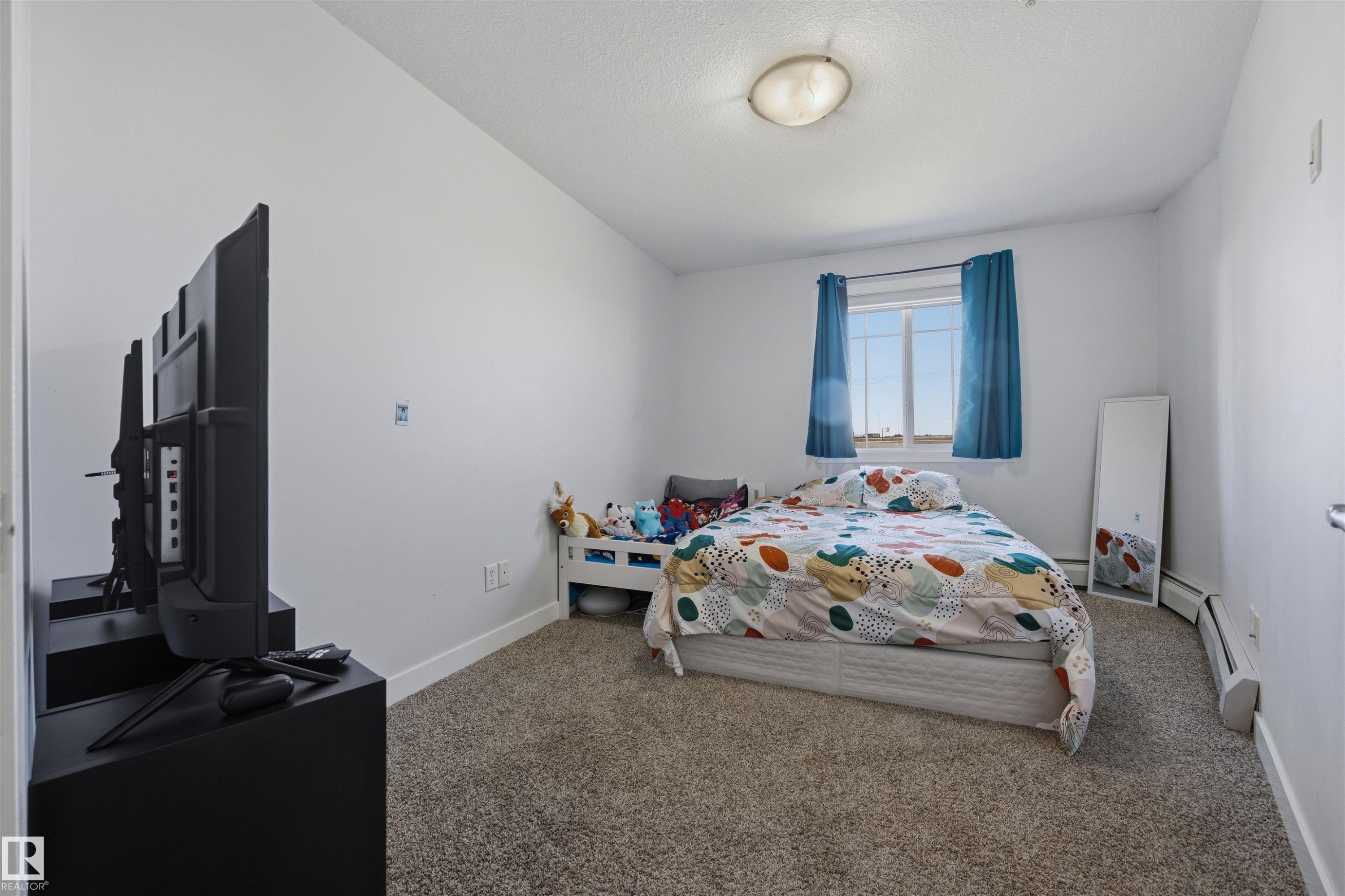116 920 156 Street, Edmonton, AB - Indoor Photo Showing Bedroom