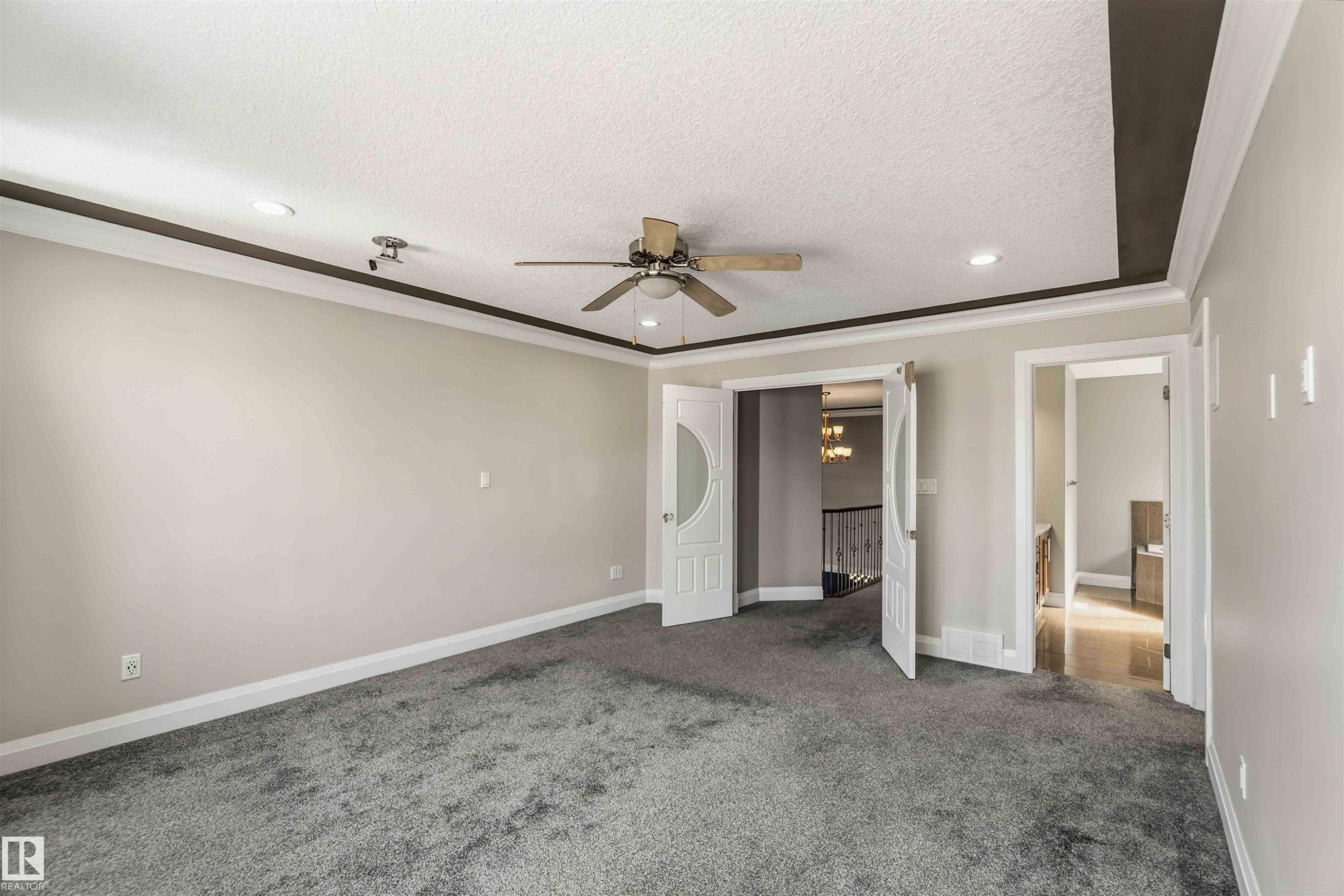 3563 14 Street, Edmonton, AB - Indoor Photo Showing Other Room