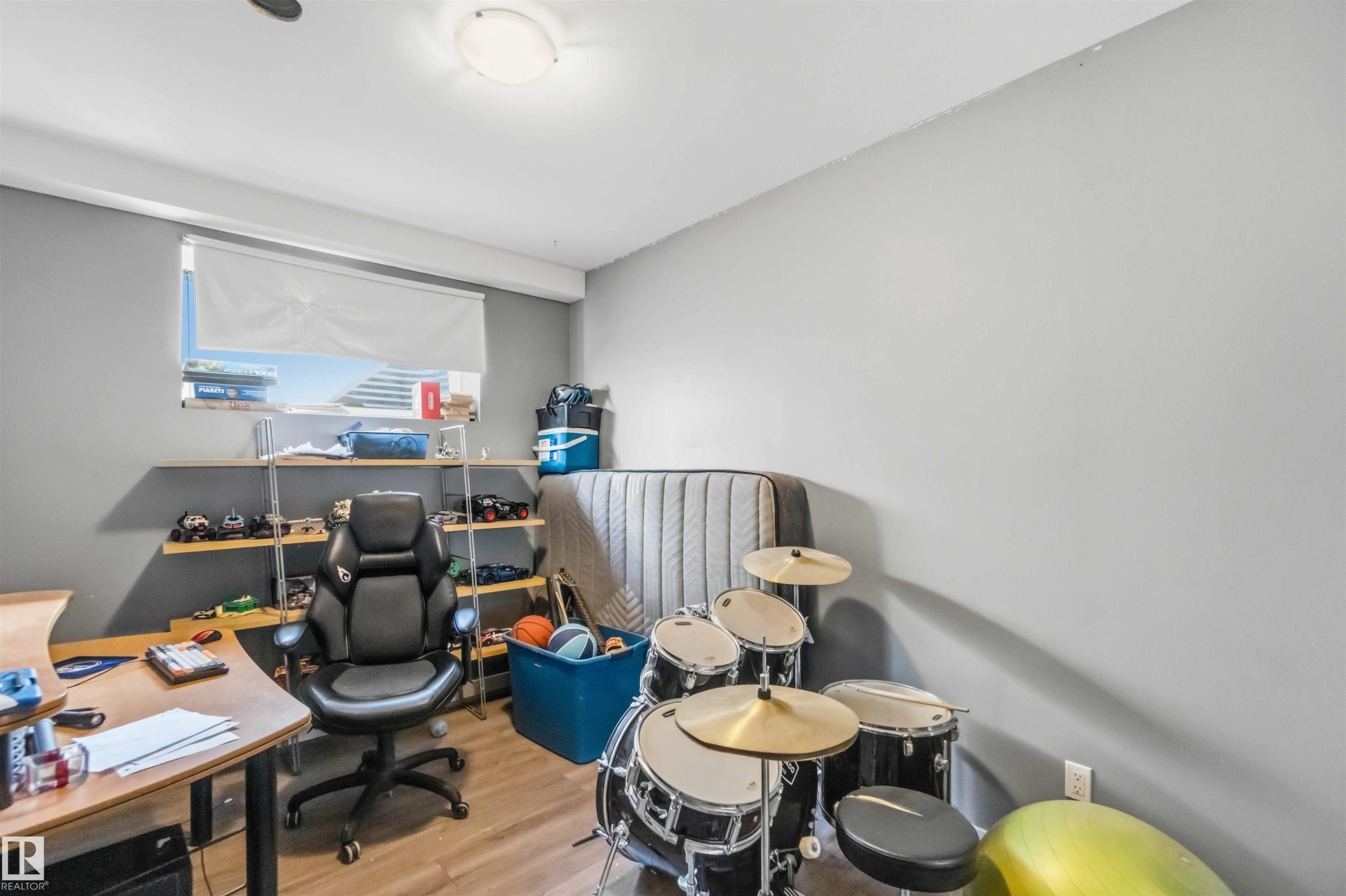 3563 14 Street, Edmonton, AB - Indoor Photo Showing Office