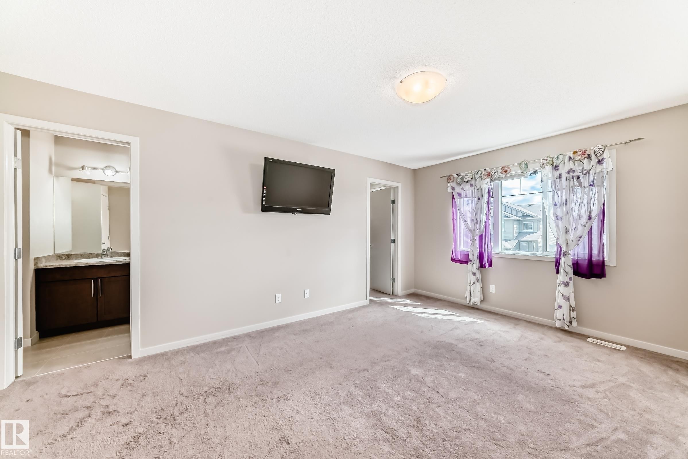 17304 73 Street, Edmonton, AB - Indoor